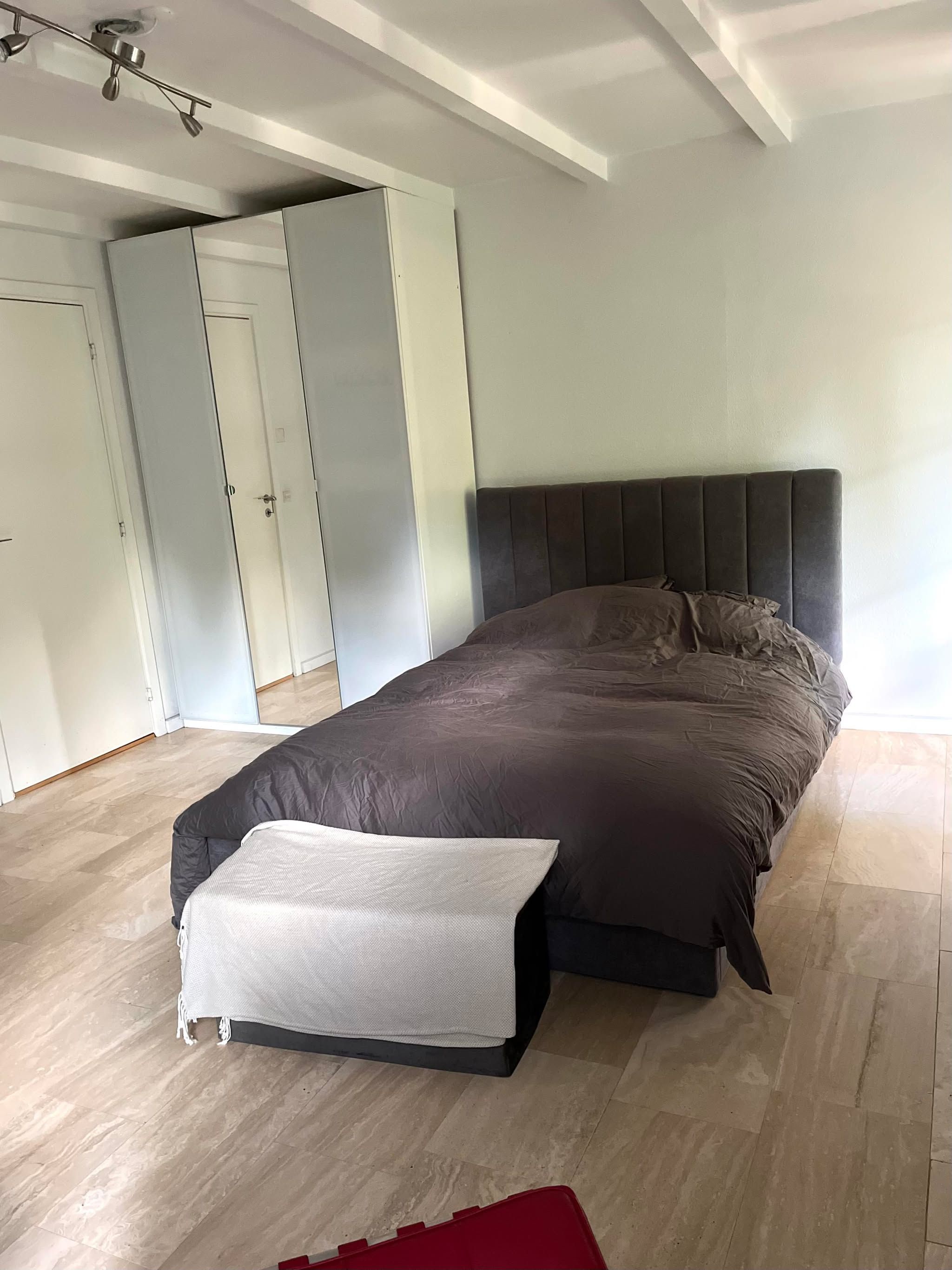 Lyst værelse i Klampenborg
