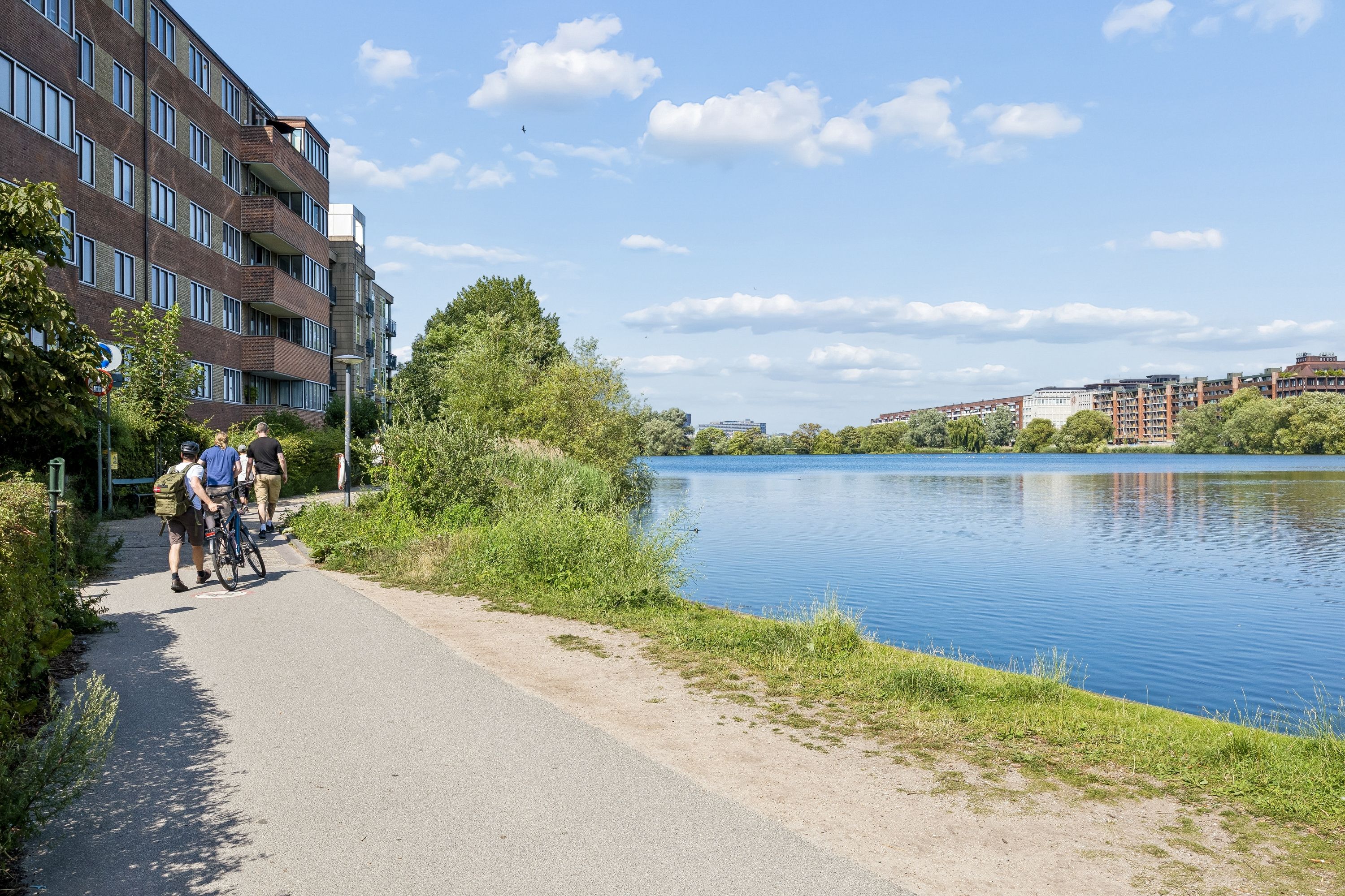 Eksklusiv og rummelig lejlighed ved Søerne – 167 m² på Frederiksberg C