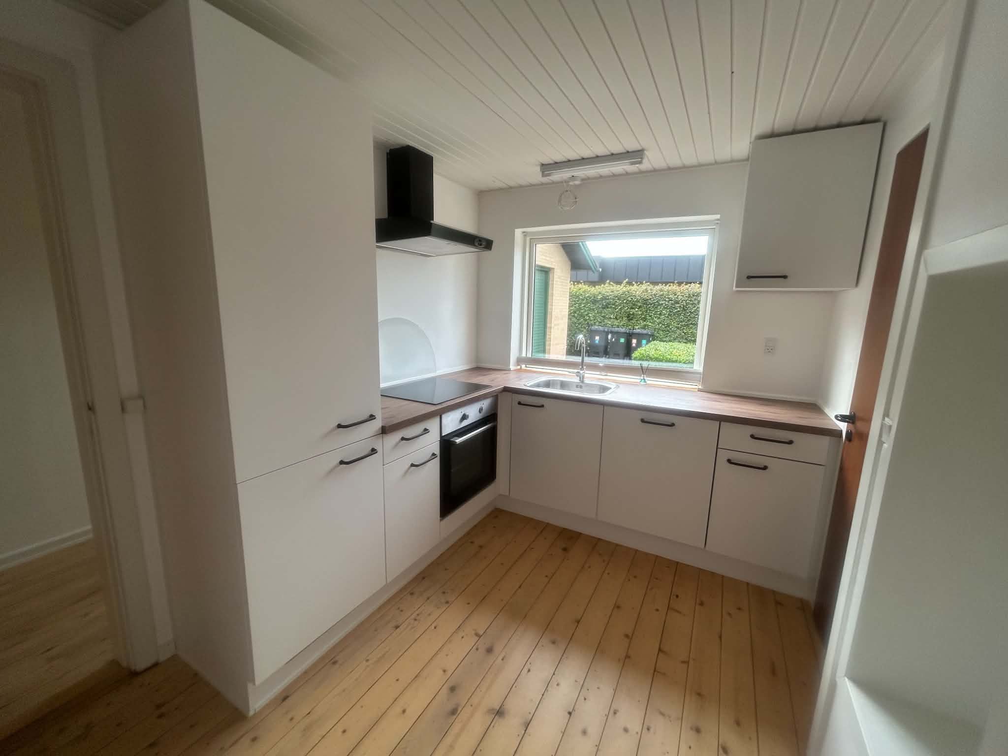 Rummelig bolig på 135 m2 på hjørnet af stille villavej, photo 1