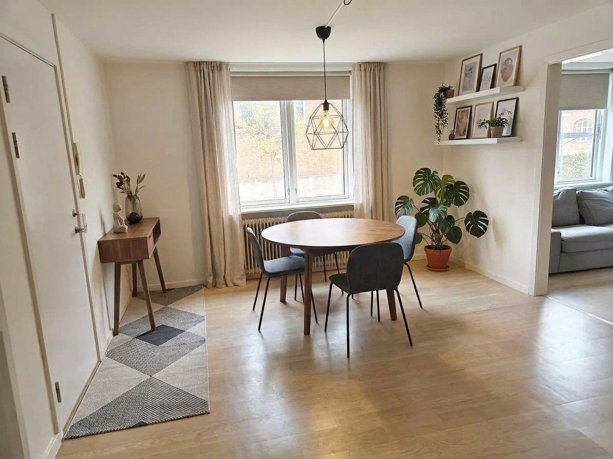 Lys 3-værelses på 80 m2 med altan/terrasse, parkering og opvaskemaskine