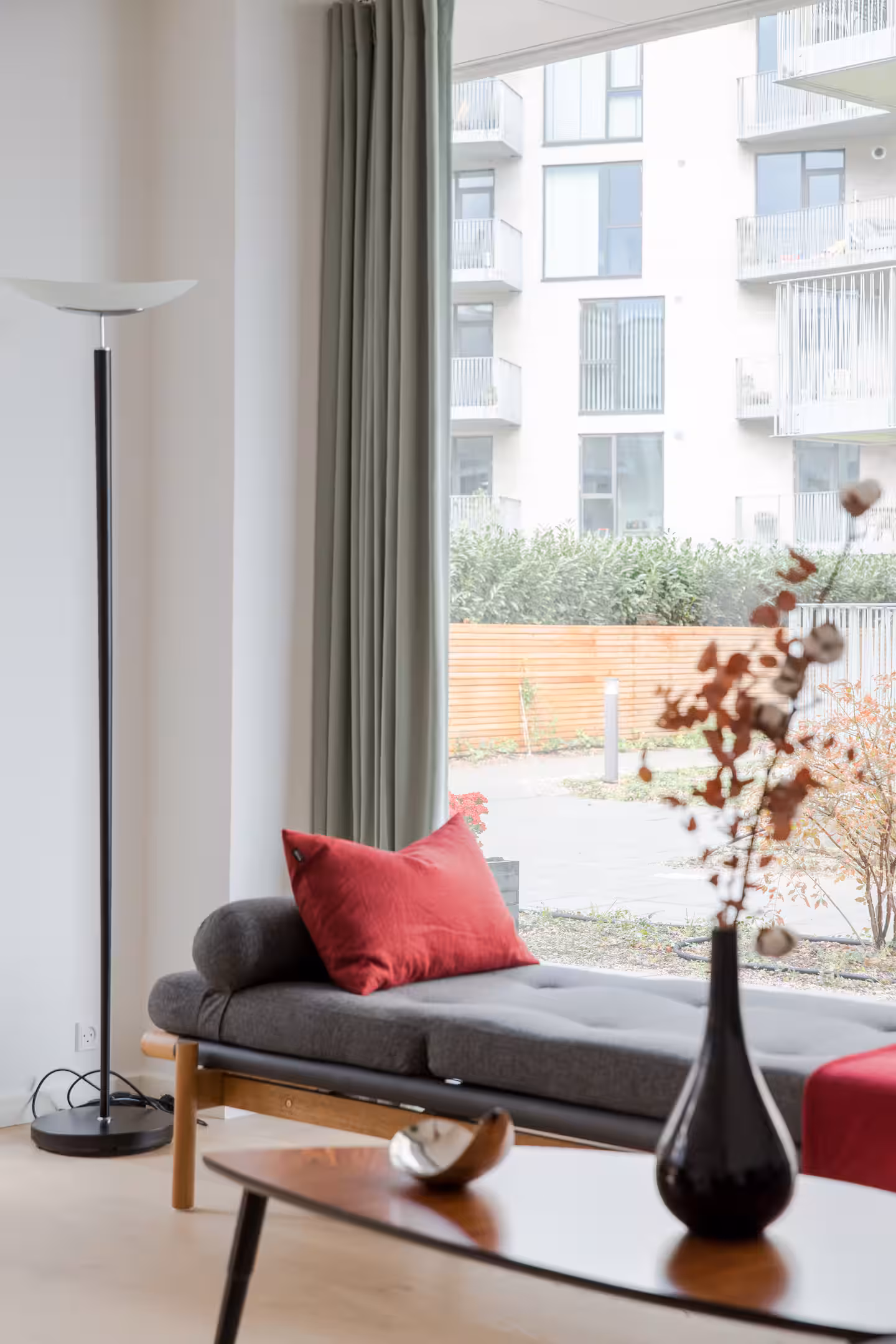 87 m² lejlighed på Enghave Brygge med stor privat terrasse – få skridt fra vandet