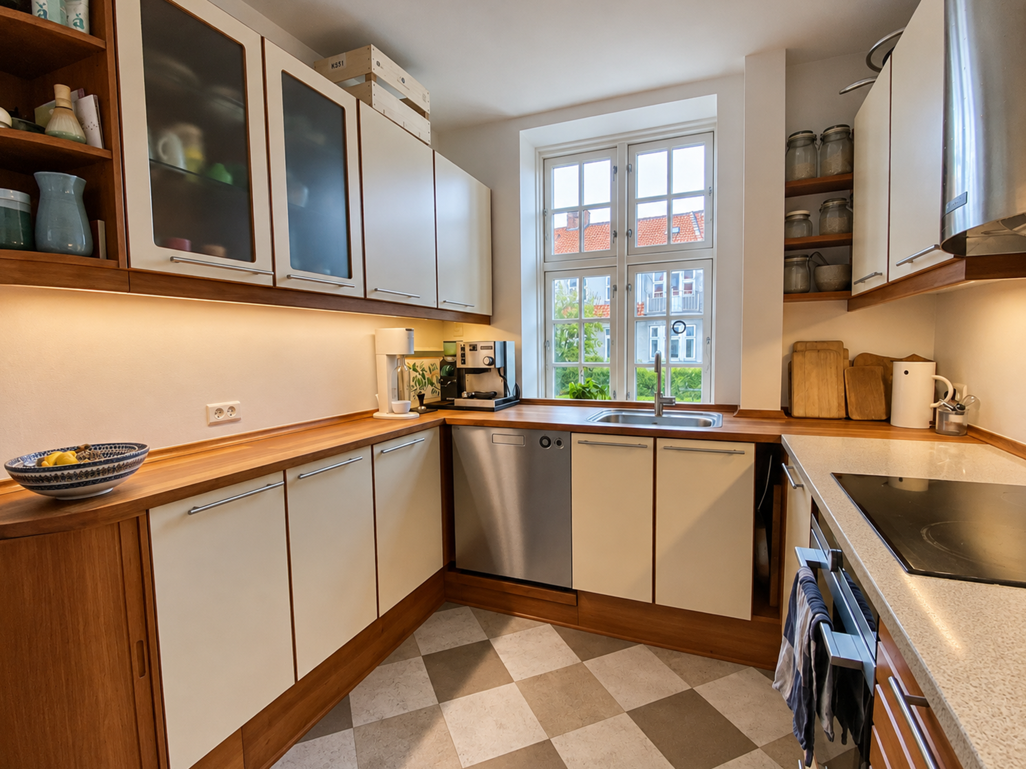 Skøn patricier villa i Brønshøj med en overskuelig og hyggelig have