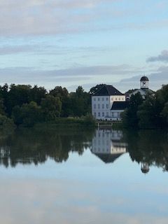 Dejlig lys lejlighed med udsigt over slotssøen i Gråsten