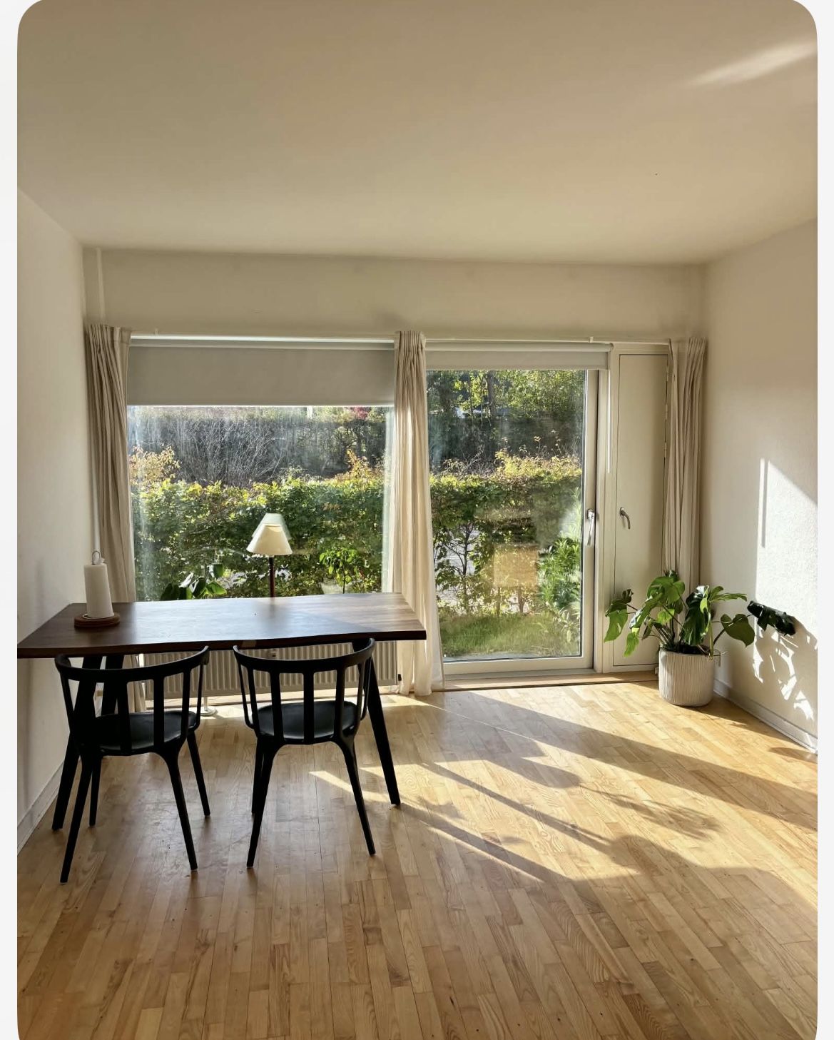 Skønt, lyst værelse
