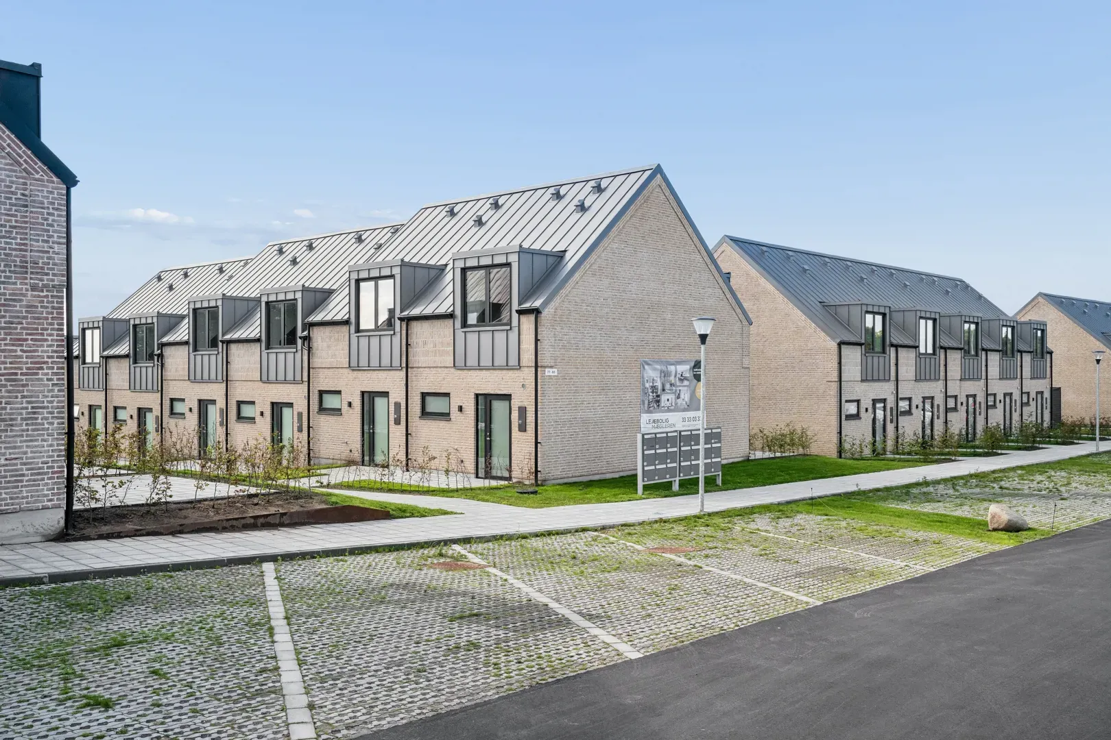 Rækkehus i 2-plan i Vestbjerg – tæt på indkøb
