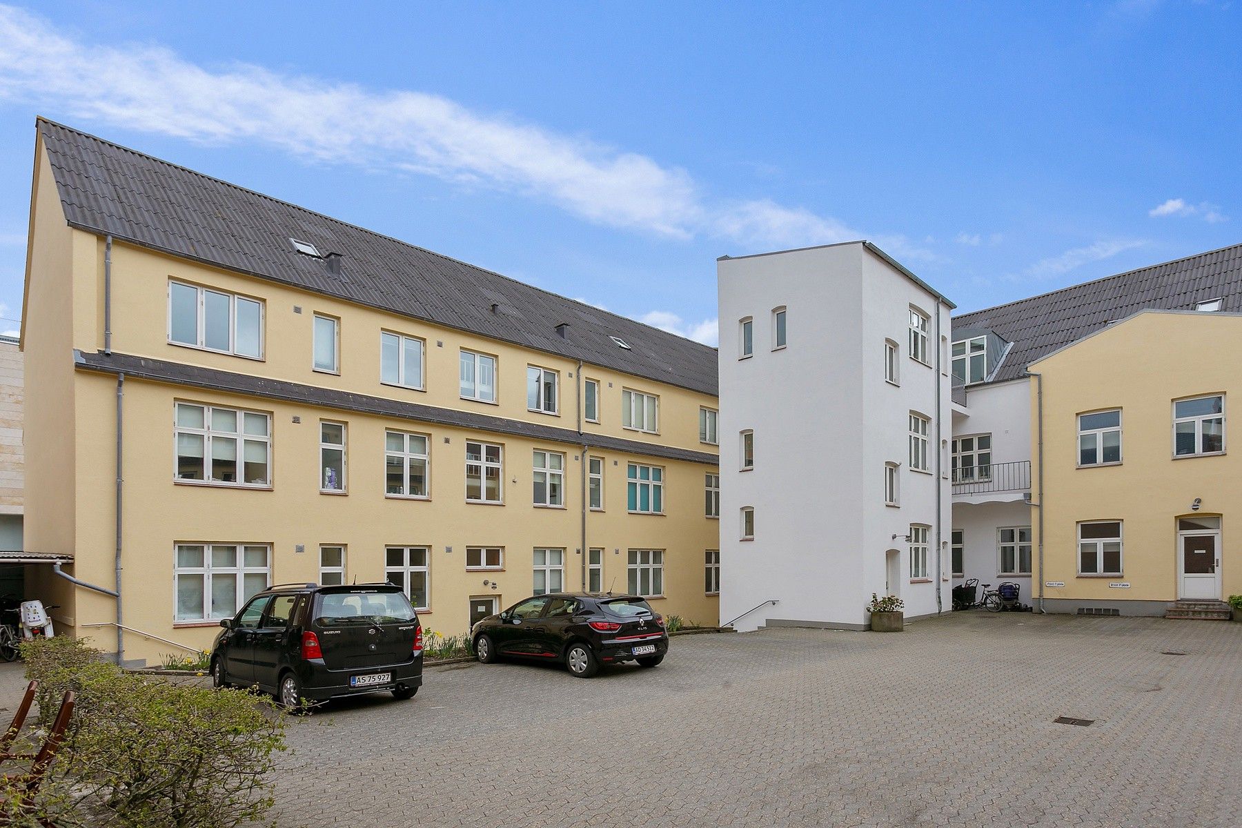 Stor 2-værelses lejlighed i Esbjerg centrum