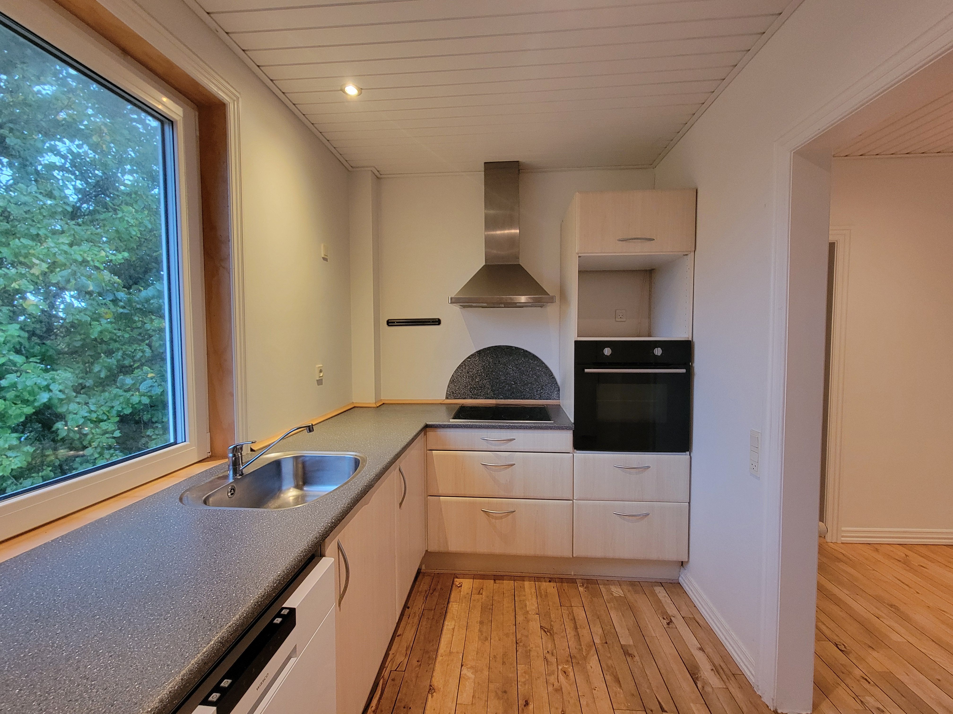 STOR 3-VÆRELSES LEJLIGHED MED TAGTERRASSE I FREDERIKSHAVN – 109 M² 