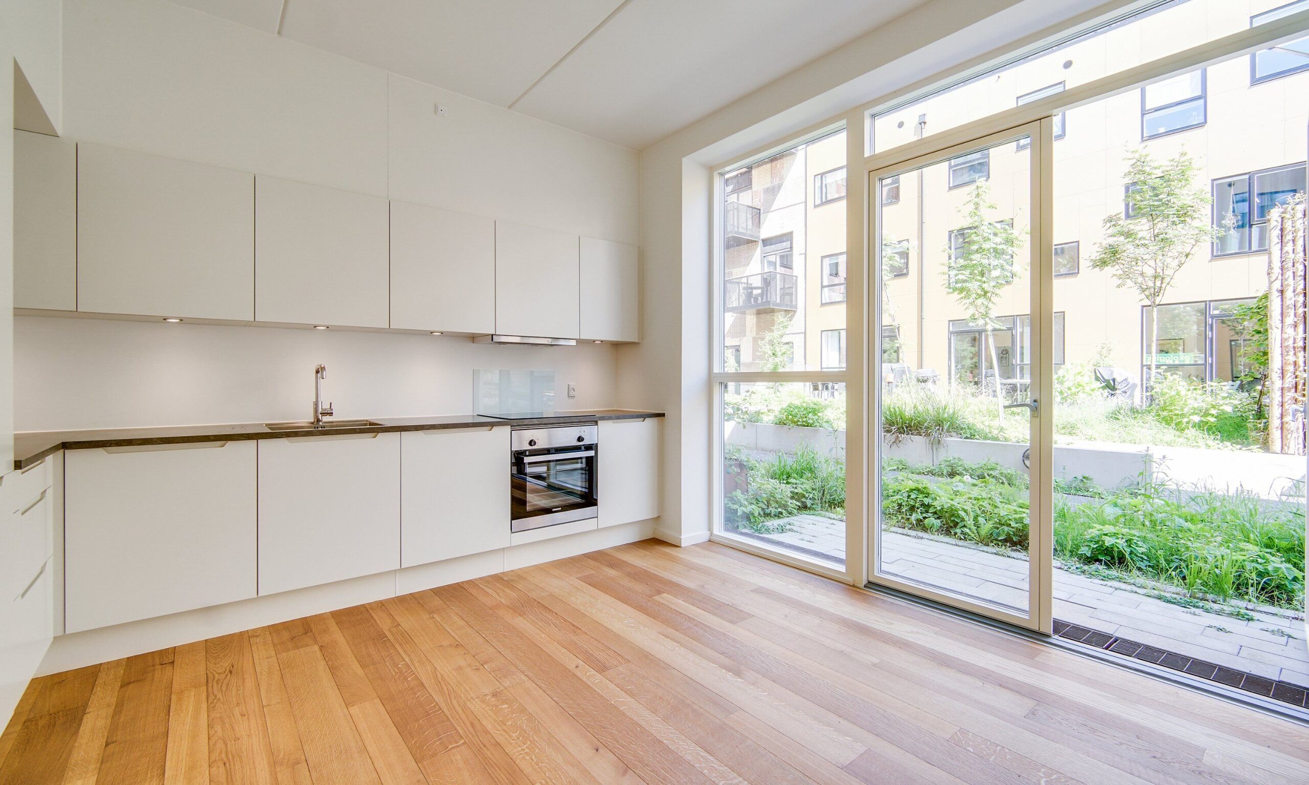 5 værelses rækkehus på Robert Jacobsens Vej i København S udlejes