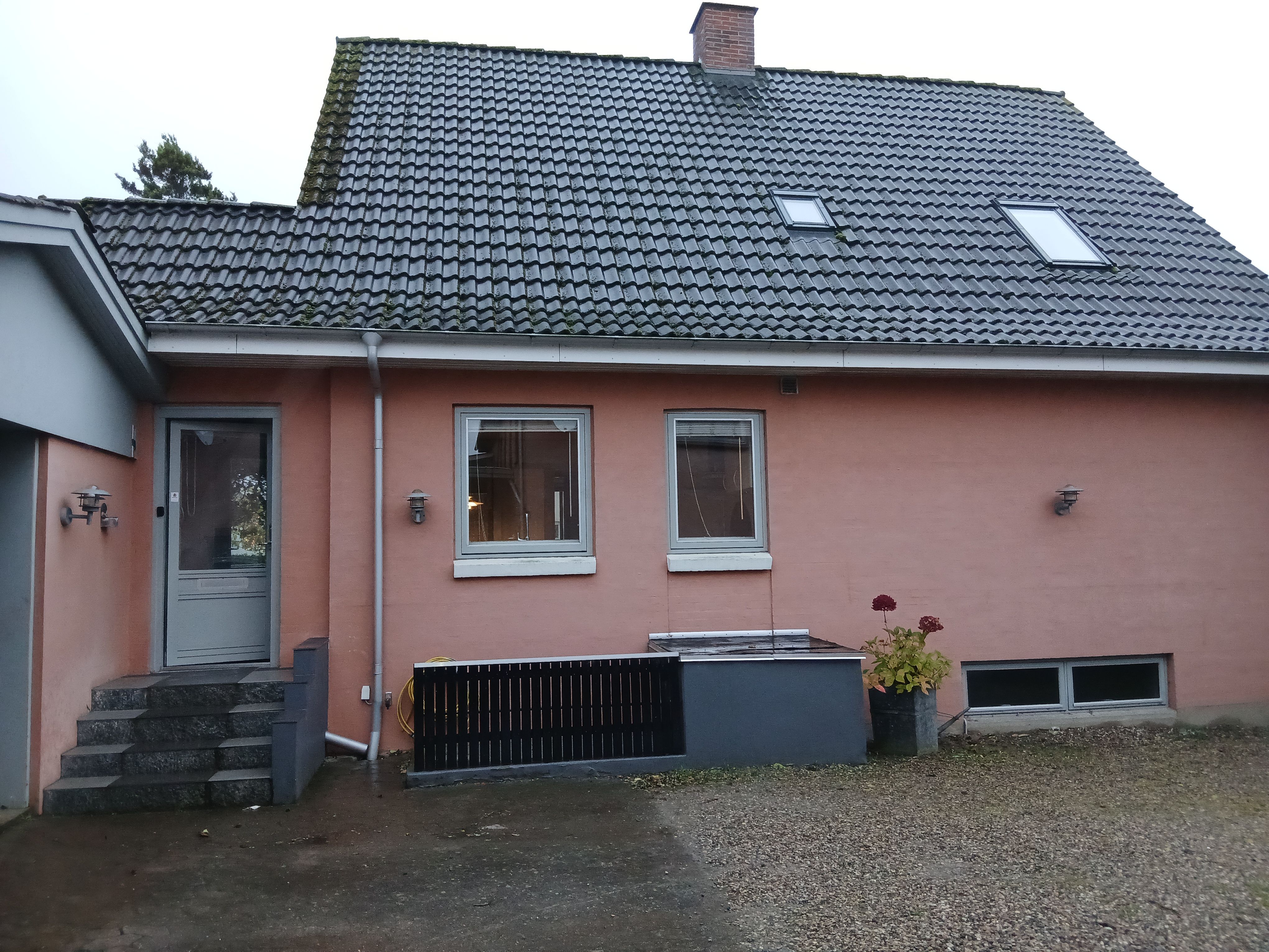 Stor ejendom centralt i Ryslinge, photo 1