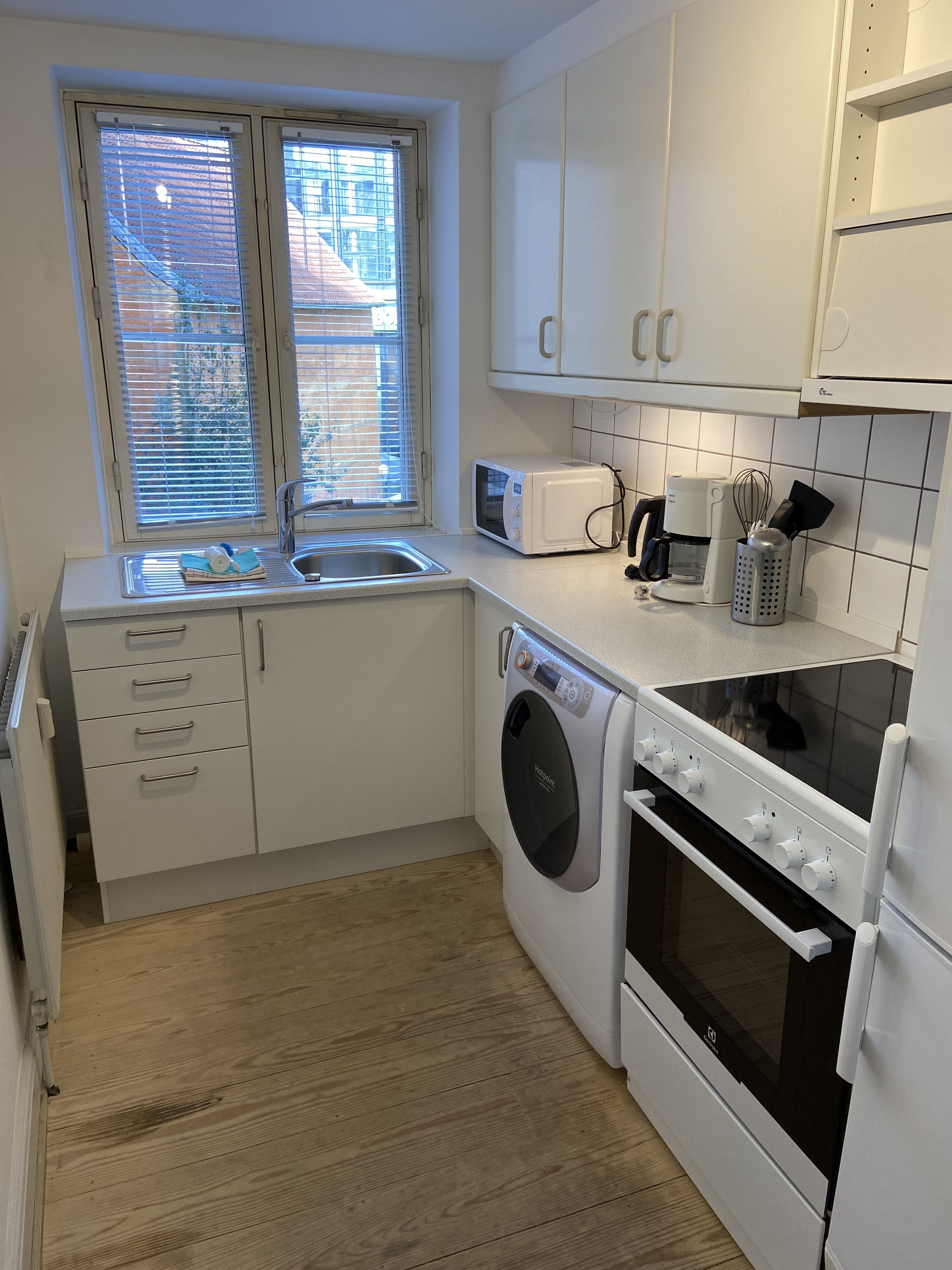 Can be rented 3-8 months  Fully furnished.