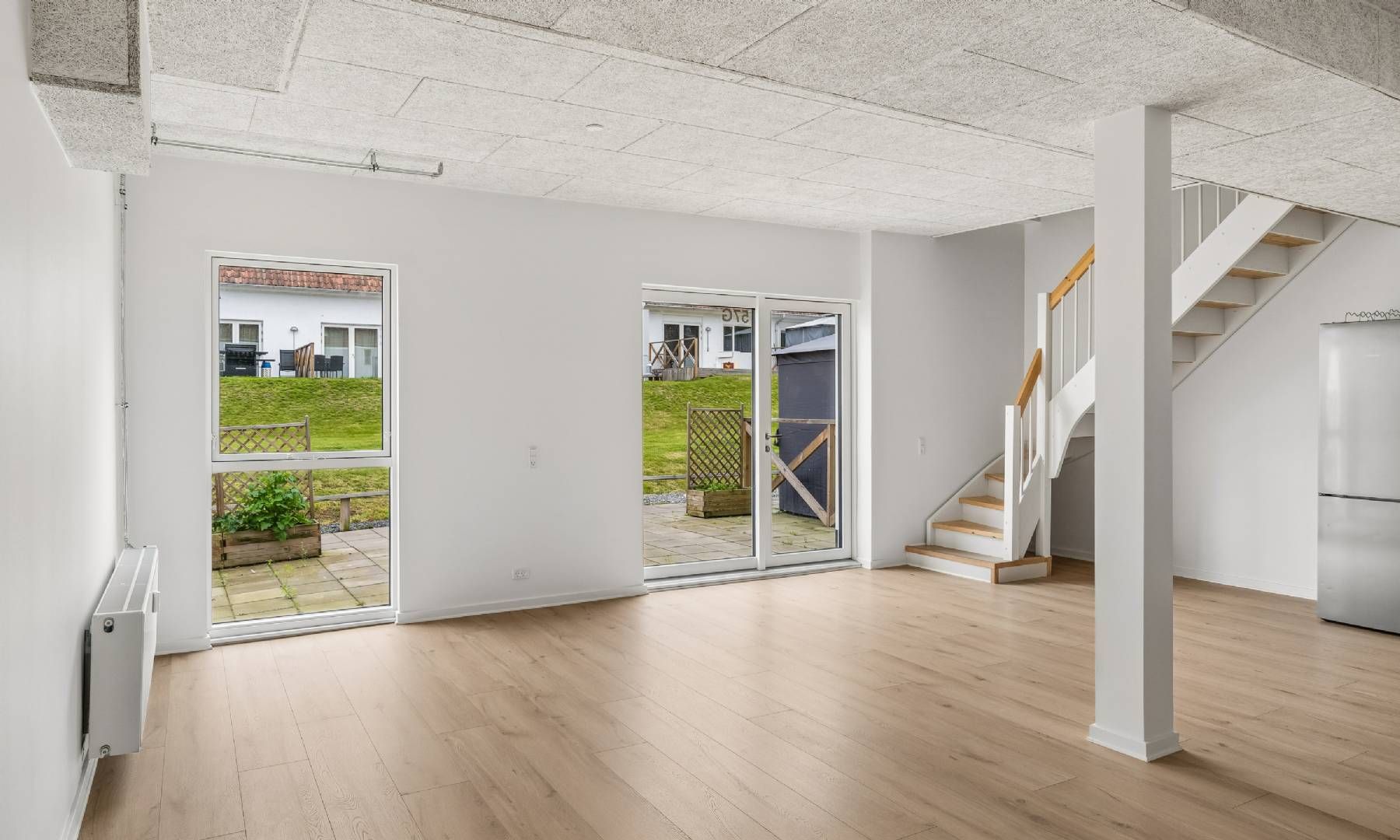 Nyere 4-værelses lejlighed med egen terrasse
