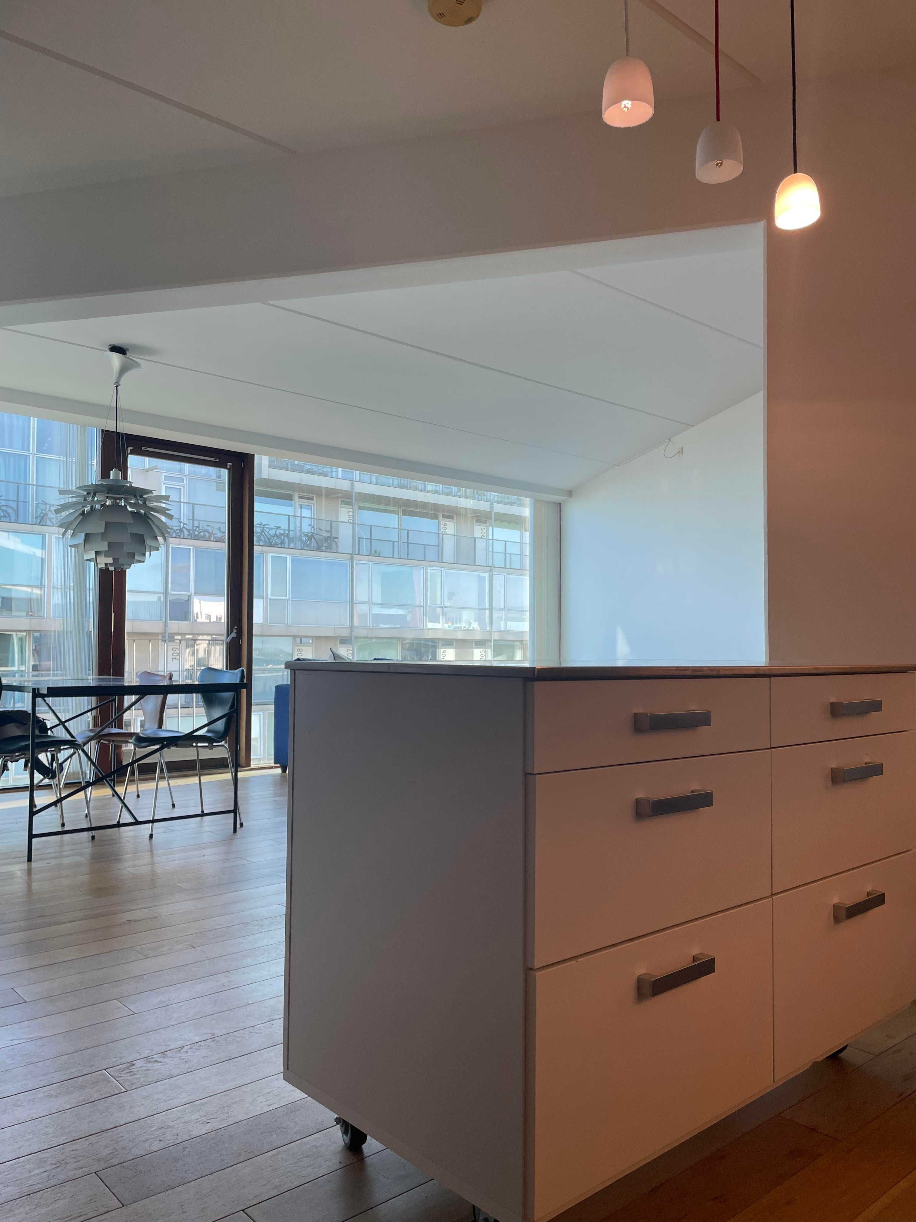 Fully Furnished, Bright New York-Style Apartment on the 8th Floor in Central Copenhagen – 5 Min. to Metro, CPR Registration Available