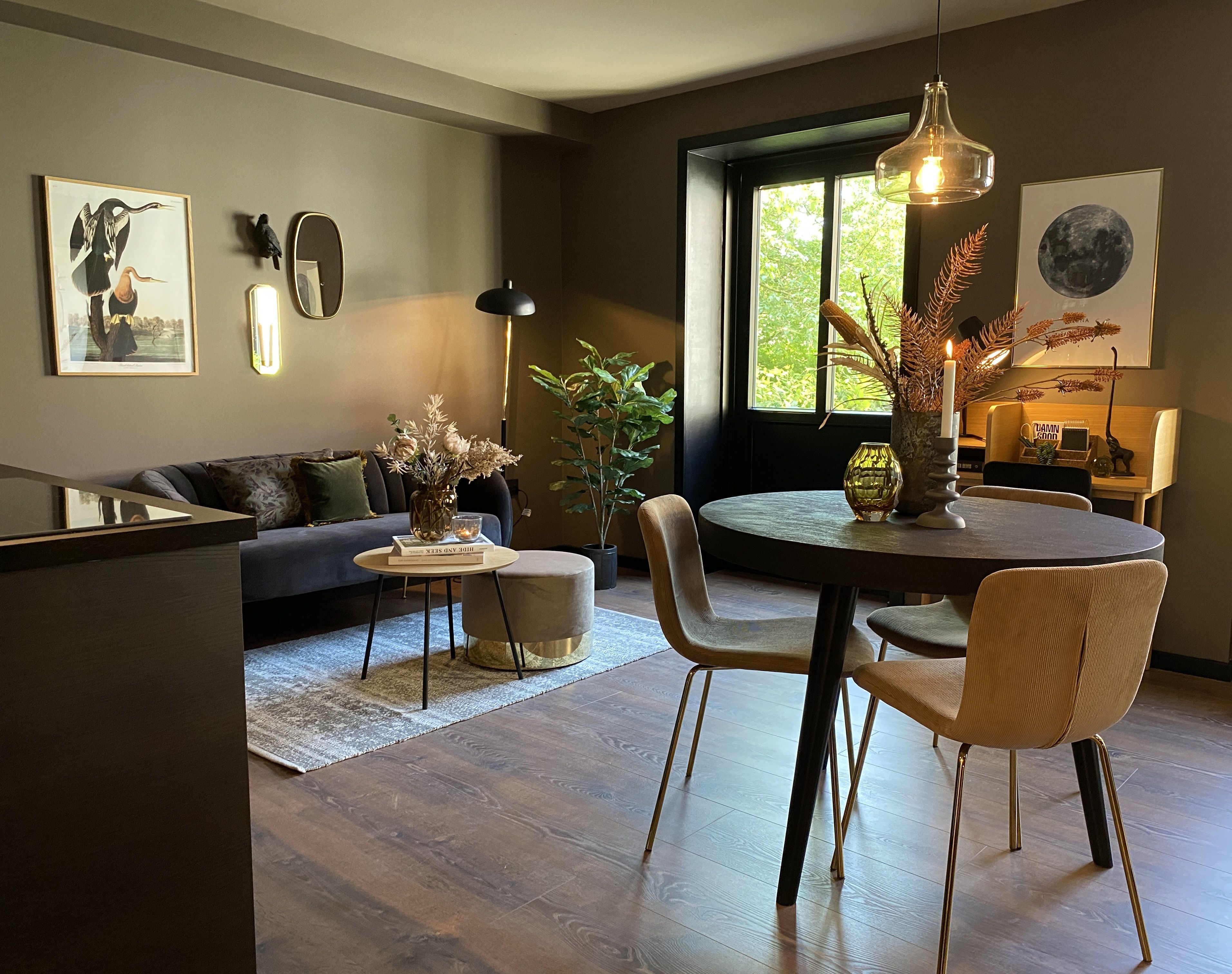Super fin 1 værelses med privat terrasse. 