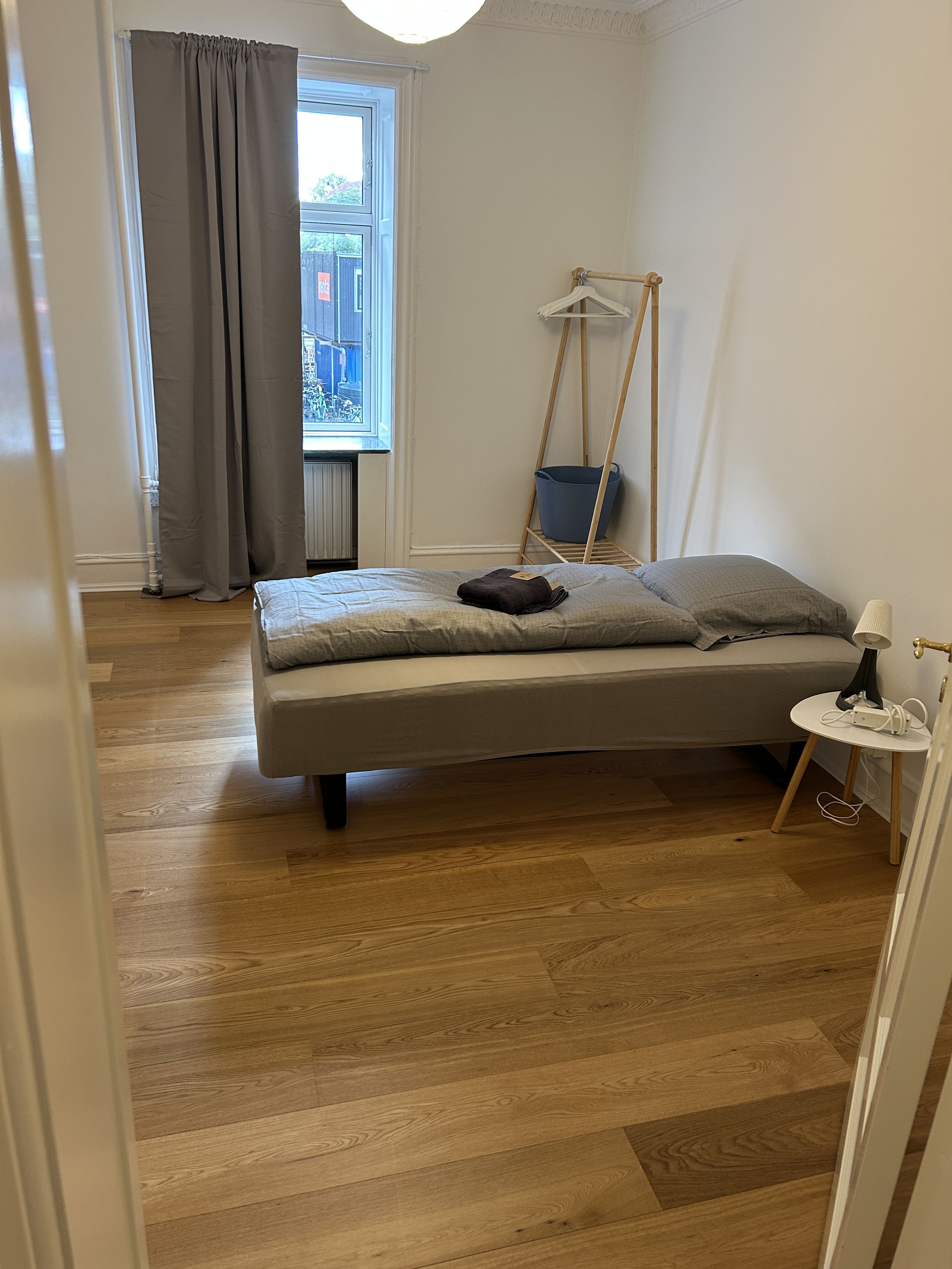 Fully furnished 4-bedroom apartment