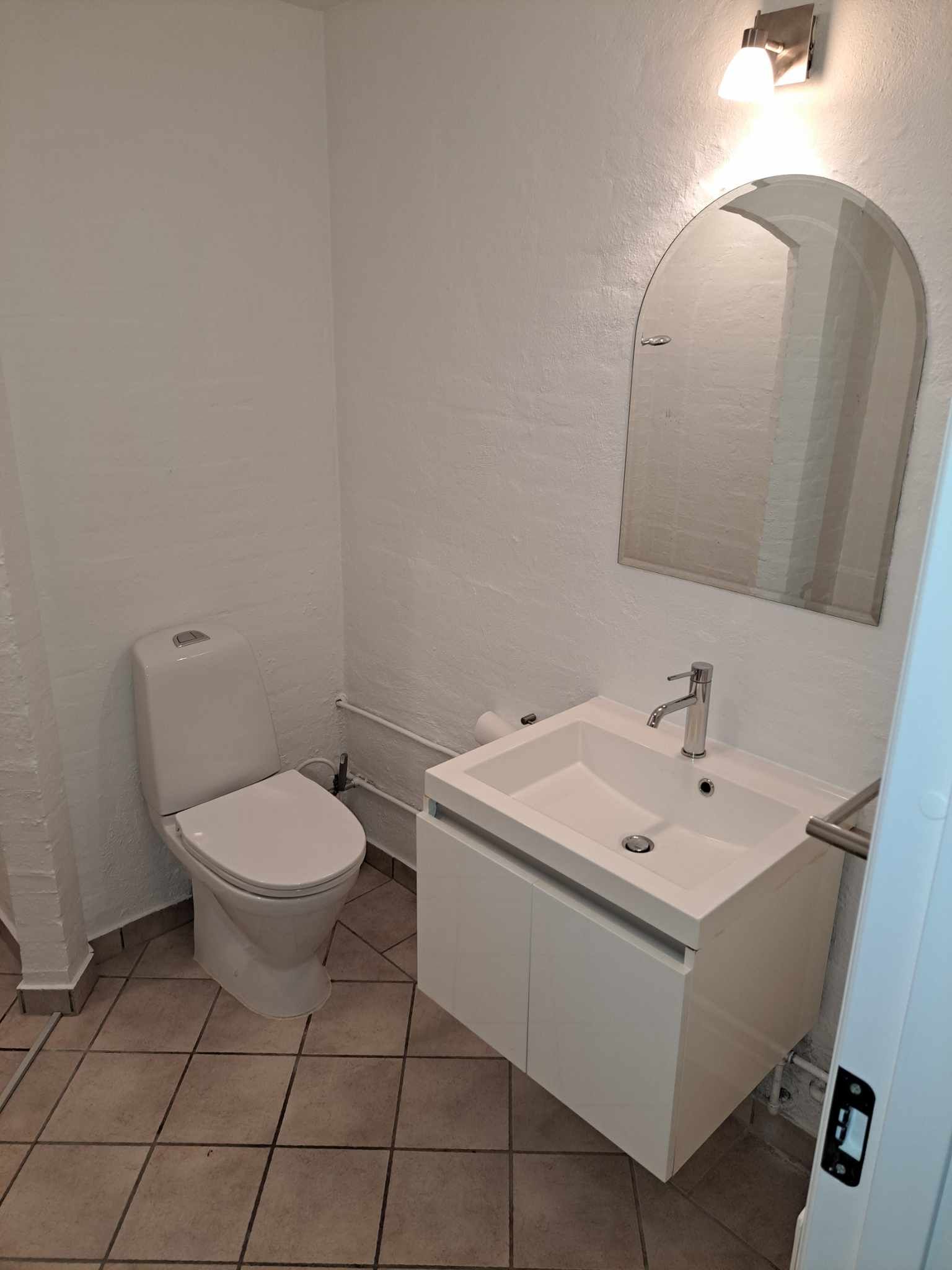 Stor og lys lejlighed i centrum af Løgstør – 90 m²