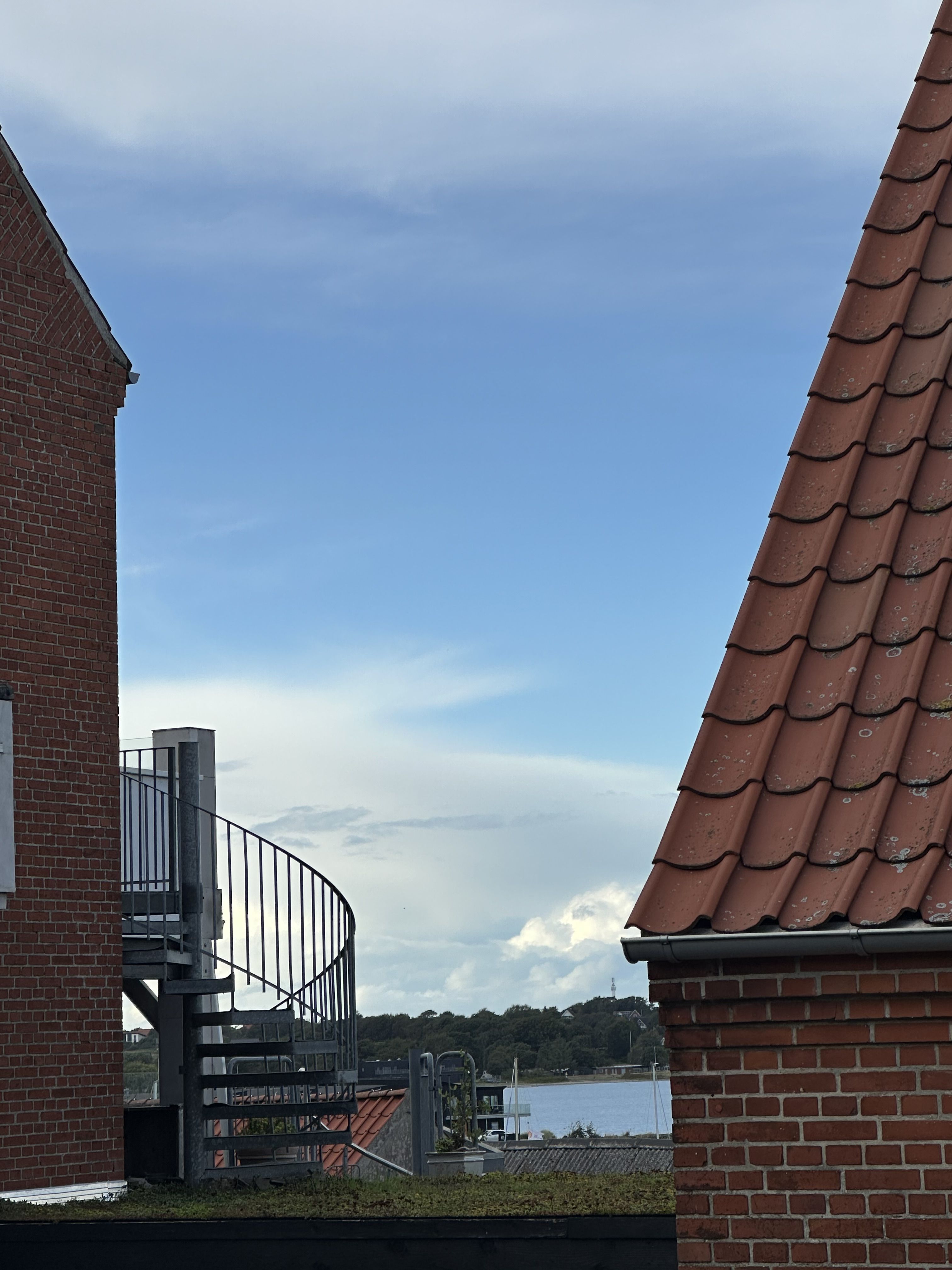 Bjerggade 1.sal. 7600 Struer