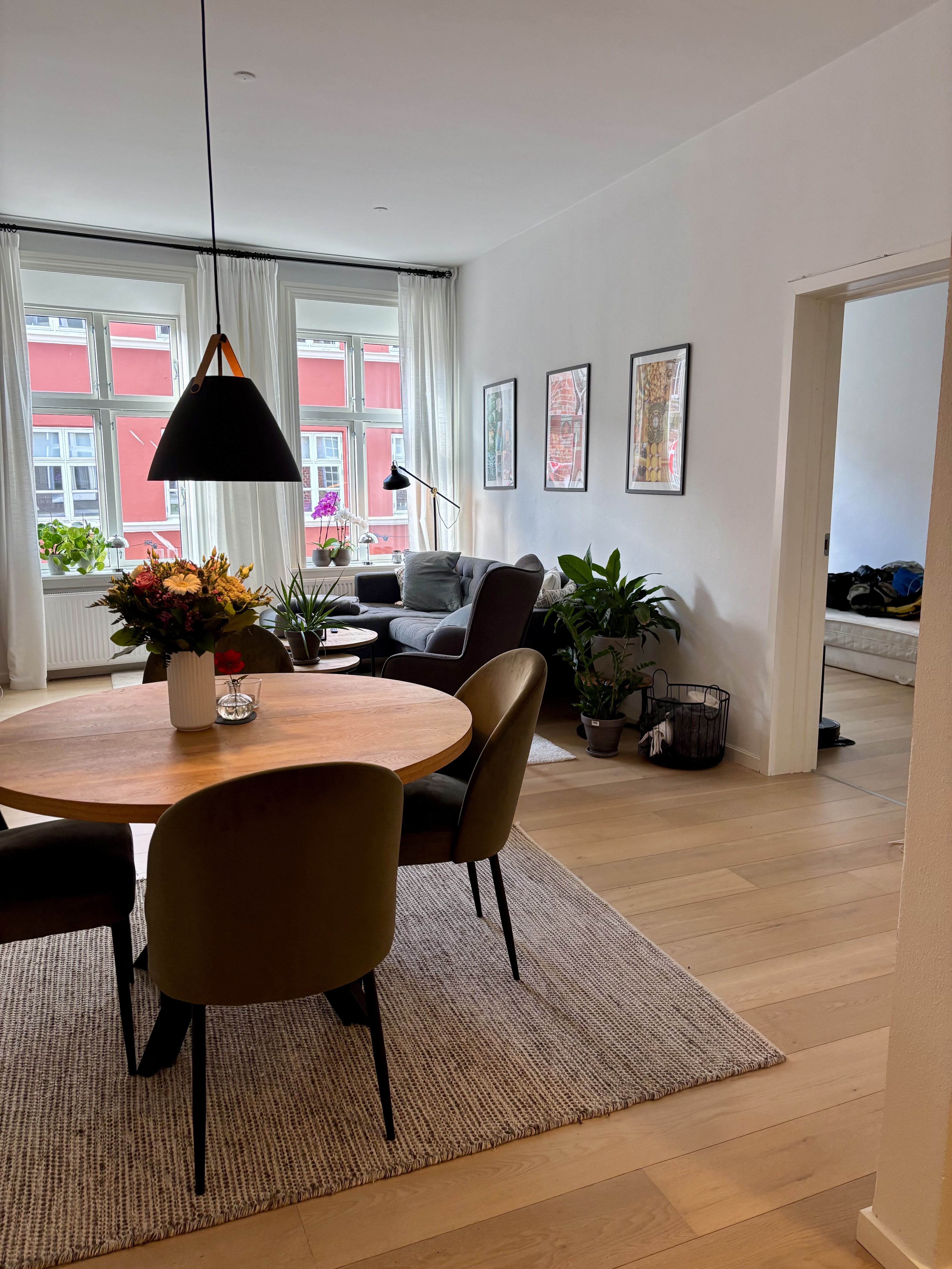 Stor og indbydende lejlighed med terrasse i hjertet af Tønder
