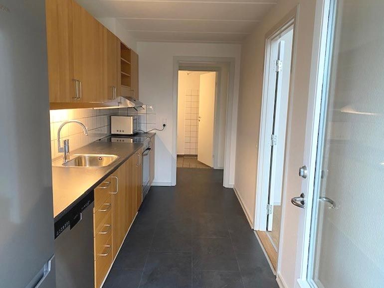 Dejligt 2-værelses rækkehus med terrasse i Odense SV
