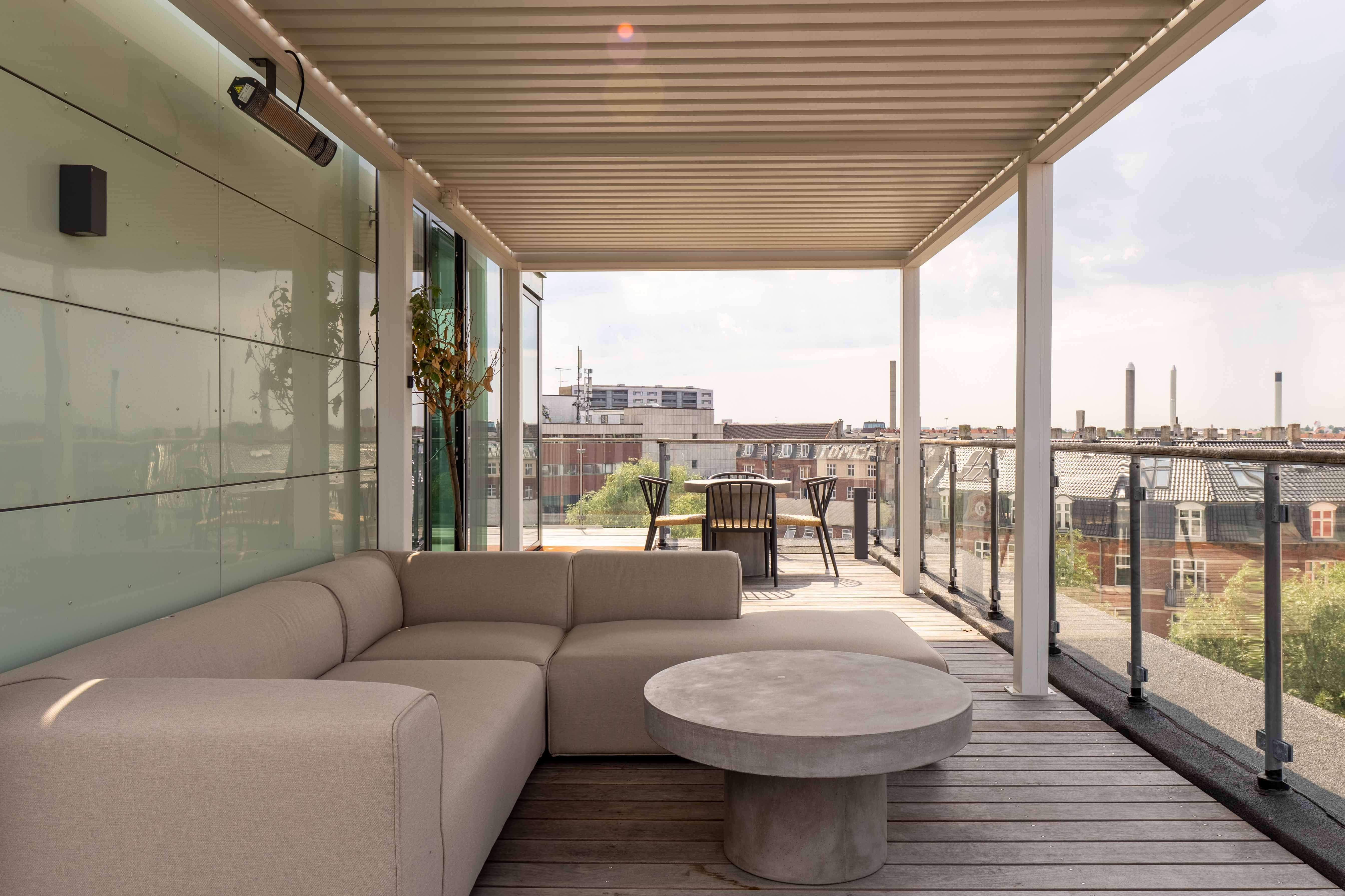 Luxury Two-Level Penthouse with 100 sqm Private Rooftop Terrace – Nørrebro