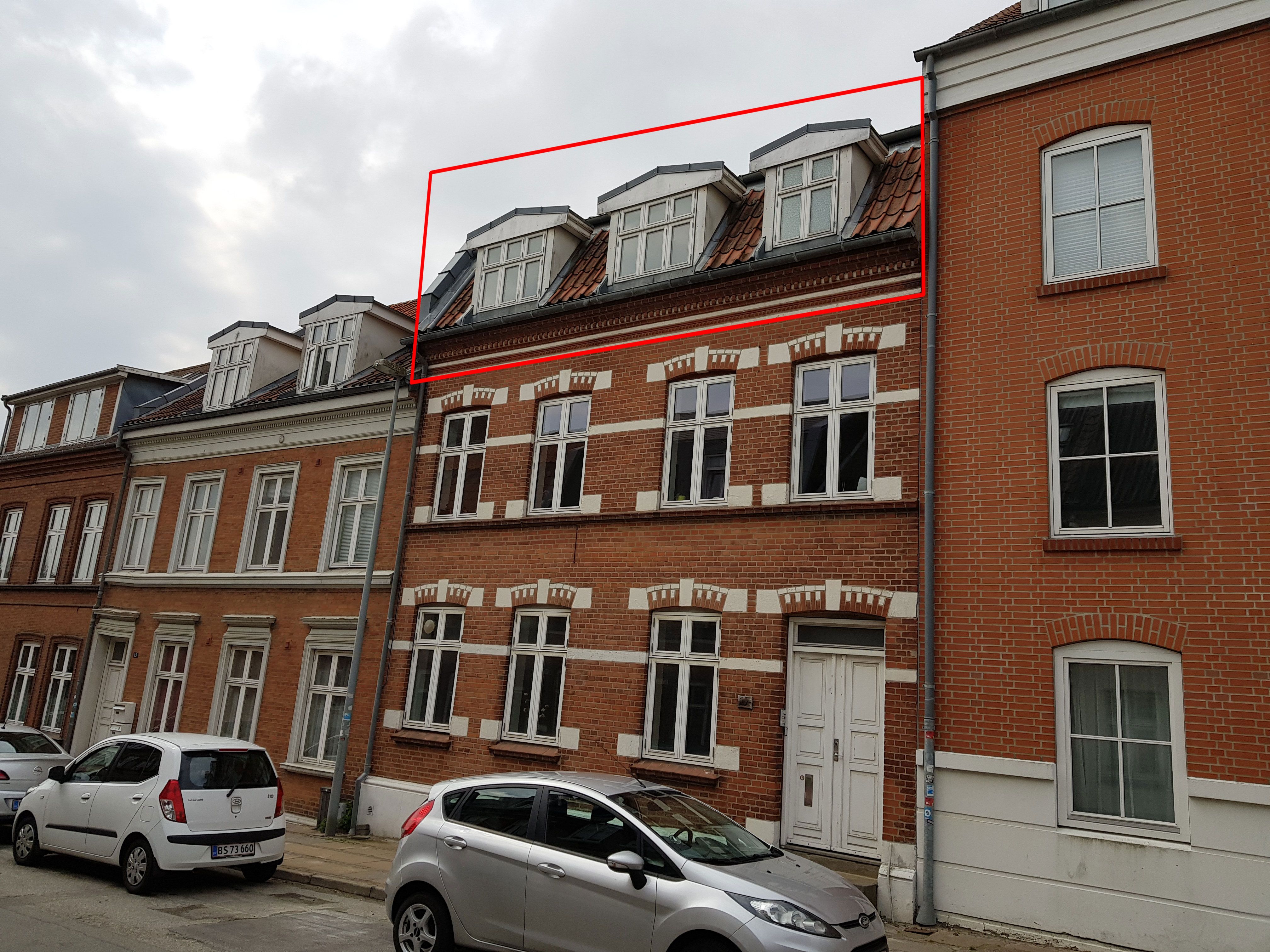 Lejlighed 65kvm + 35kvm hems i centrum