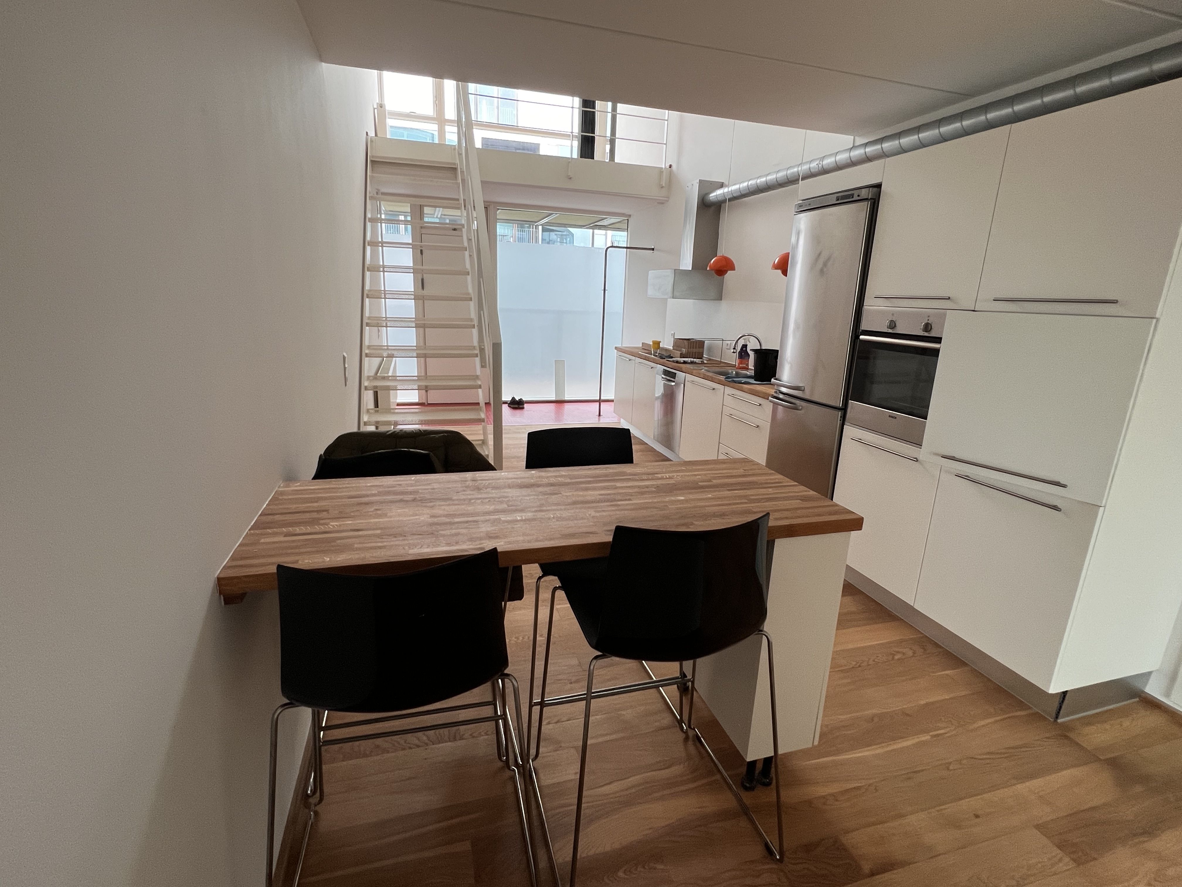 Lys New Yorker-lejlighed i to plan i VM-huset - 105 m²