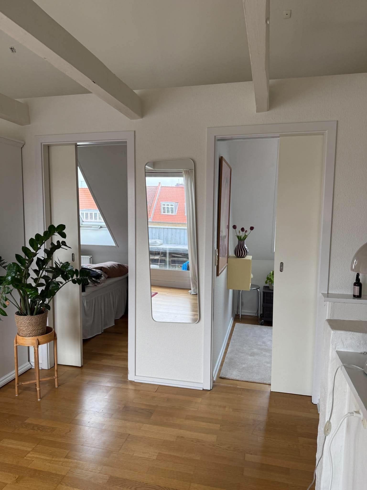 Stor og skøn delevenlig lejlighed i to plan
