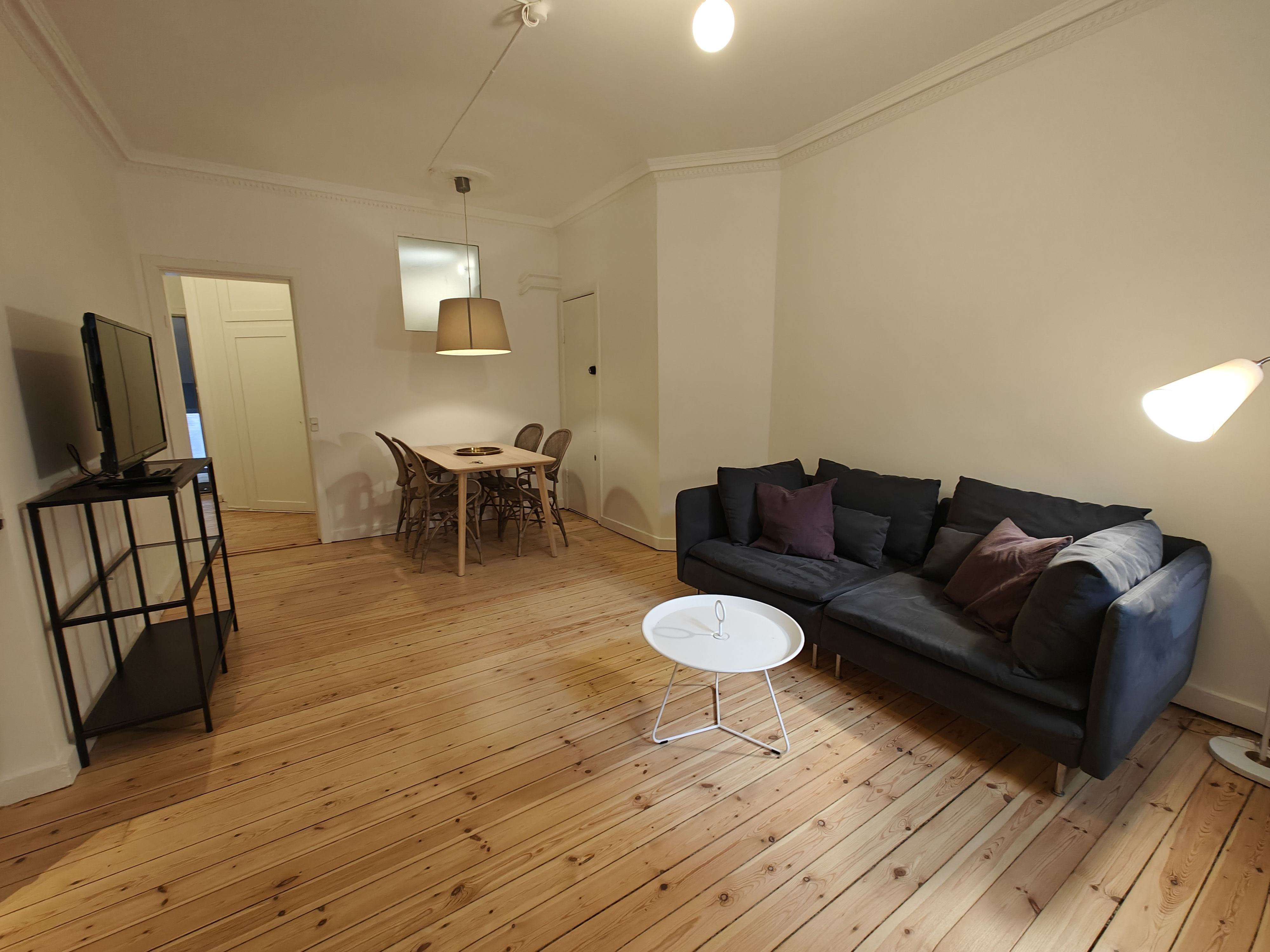 Totally refurbished/furnished apartment