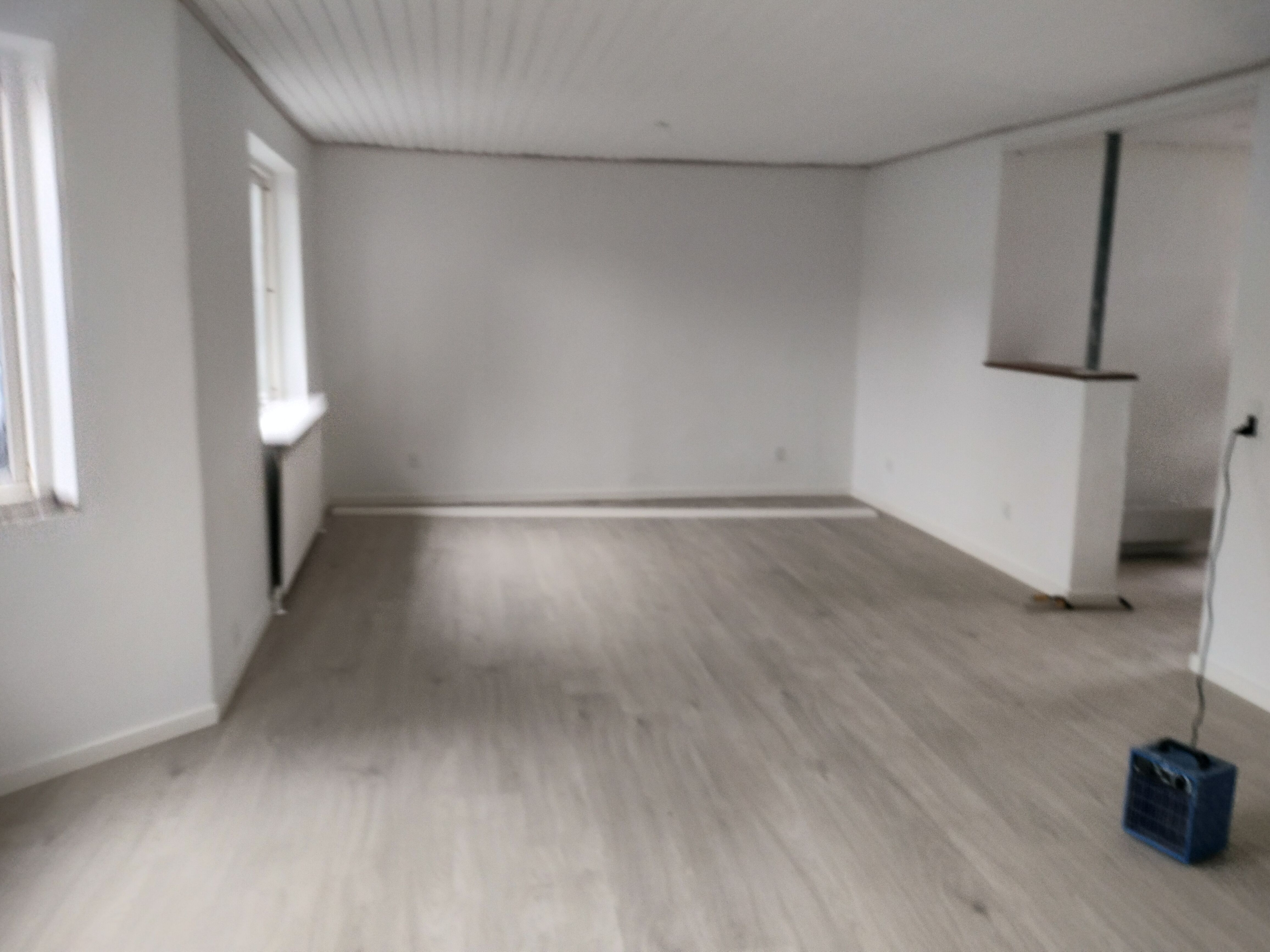Nyistandsat lækkert hus med stor lukket garage. 