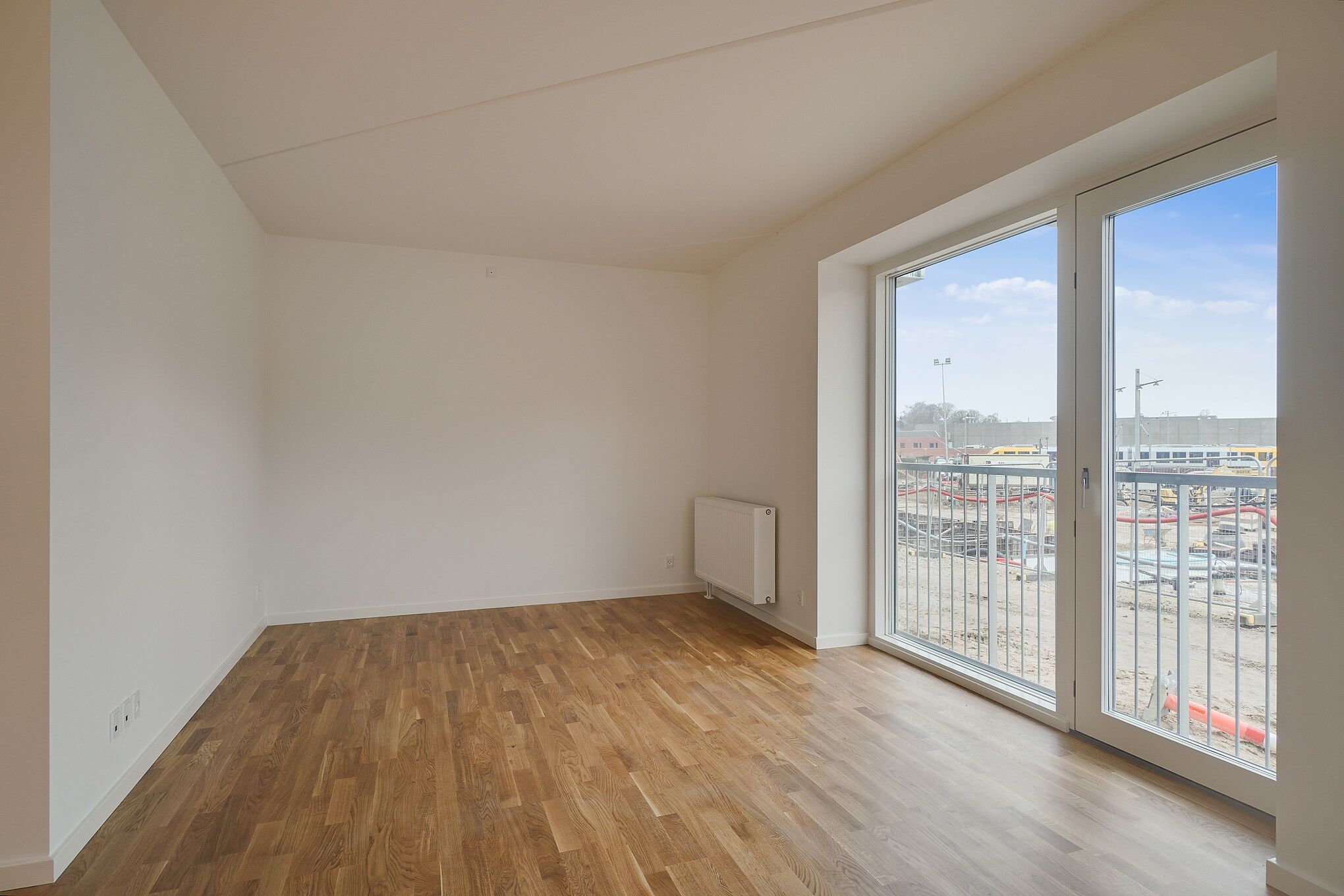 LÆKKER 2'ER MED TERRASSE