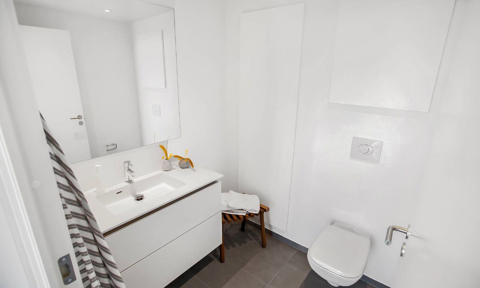 STRANDHAVERNE – med stranden i baghaven