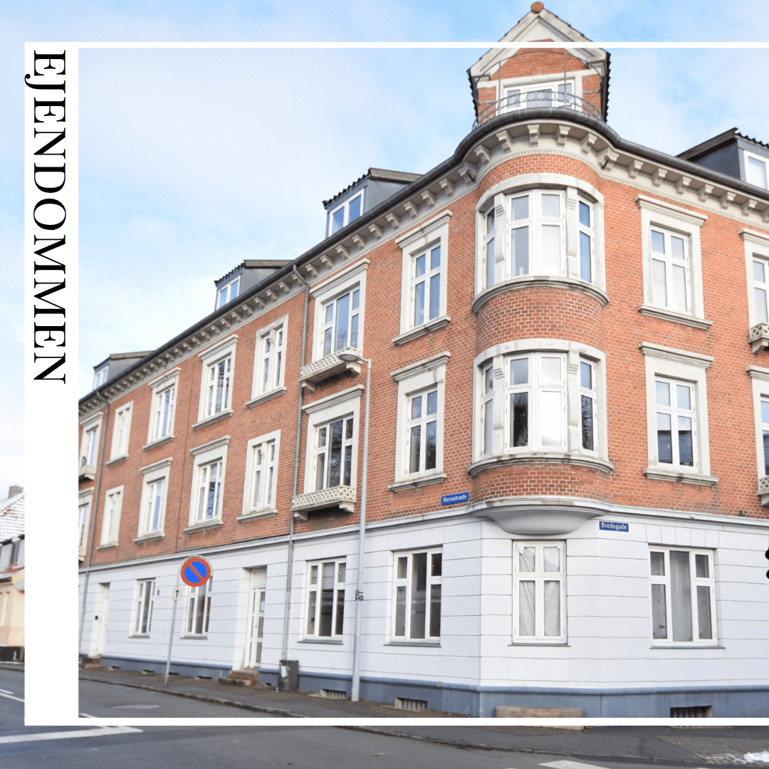 Rigtig hyggelig lejlighed med højt til loftet 