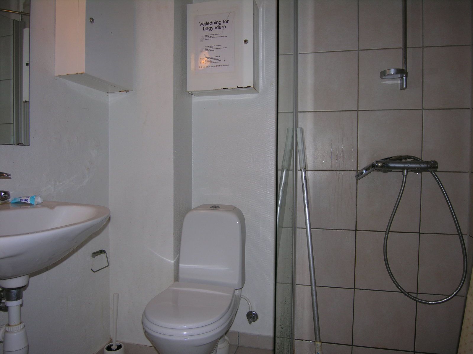 Centralt 20 m2 værelse overfor Lunden i Silkeborg – Drengegang med fælles køkken, bad og vaskeri