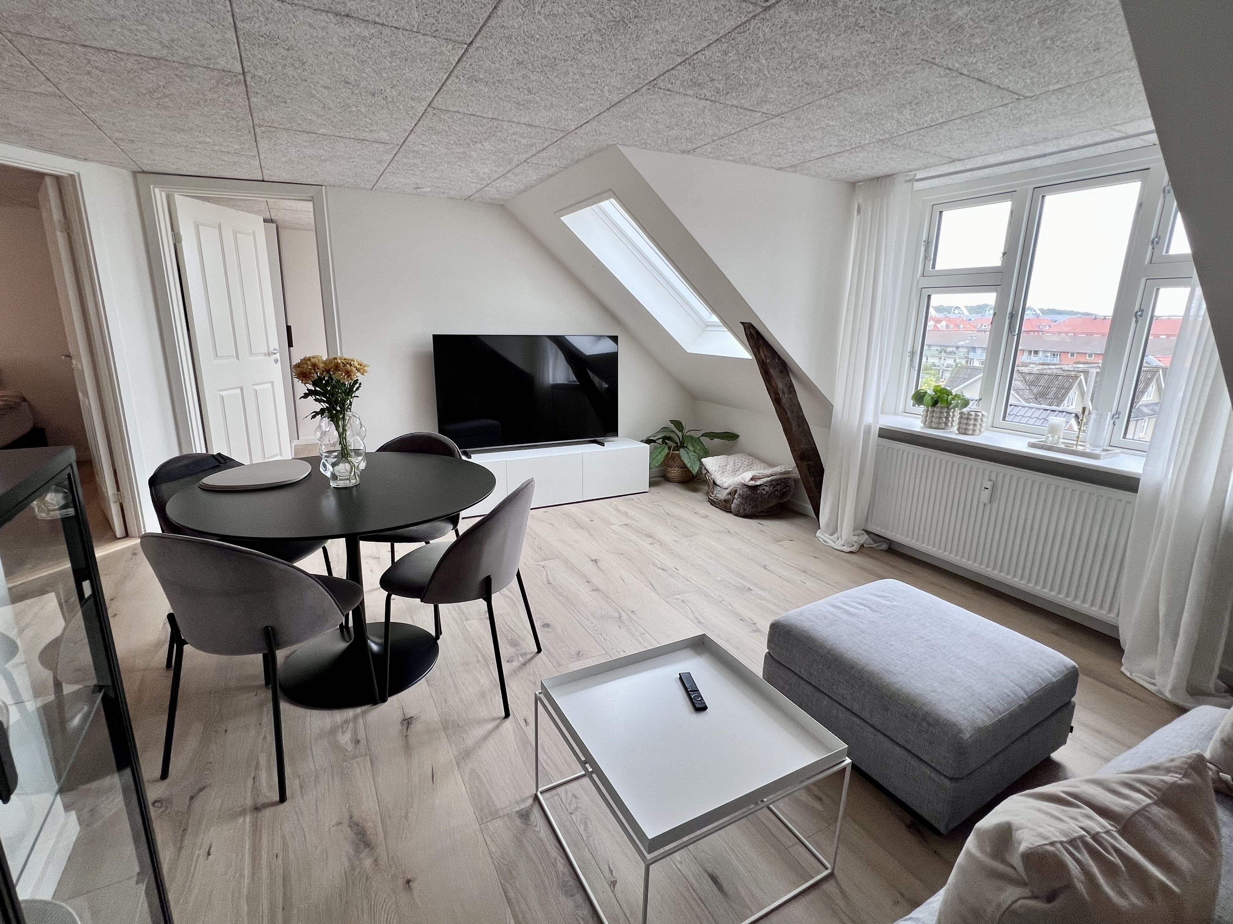 Super lækker “Penthouse” 3. vær. Lejlighed