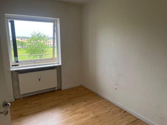 stor 3 vær. m. altan og udsigt