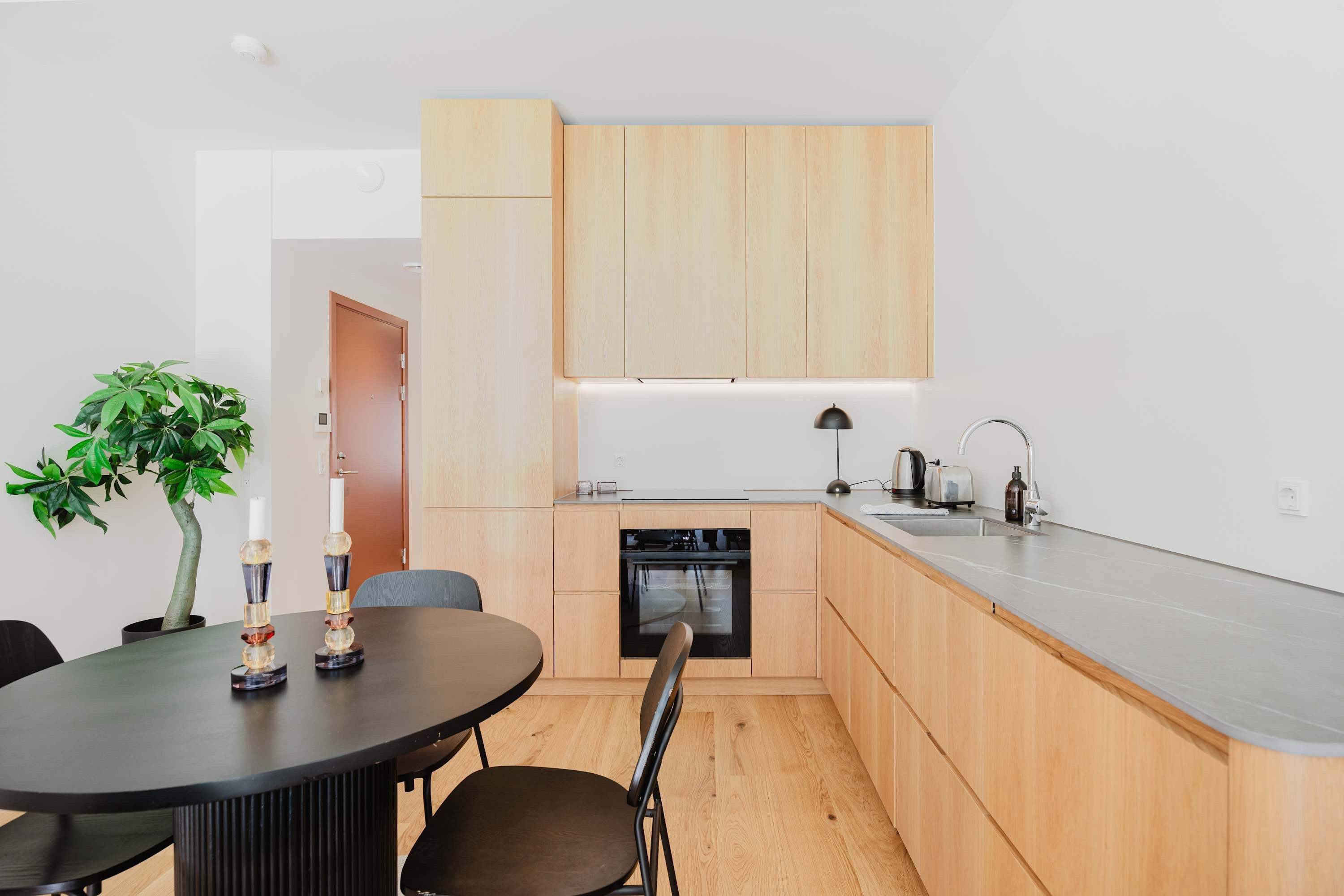 Fully furnished 