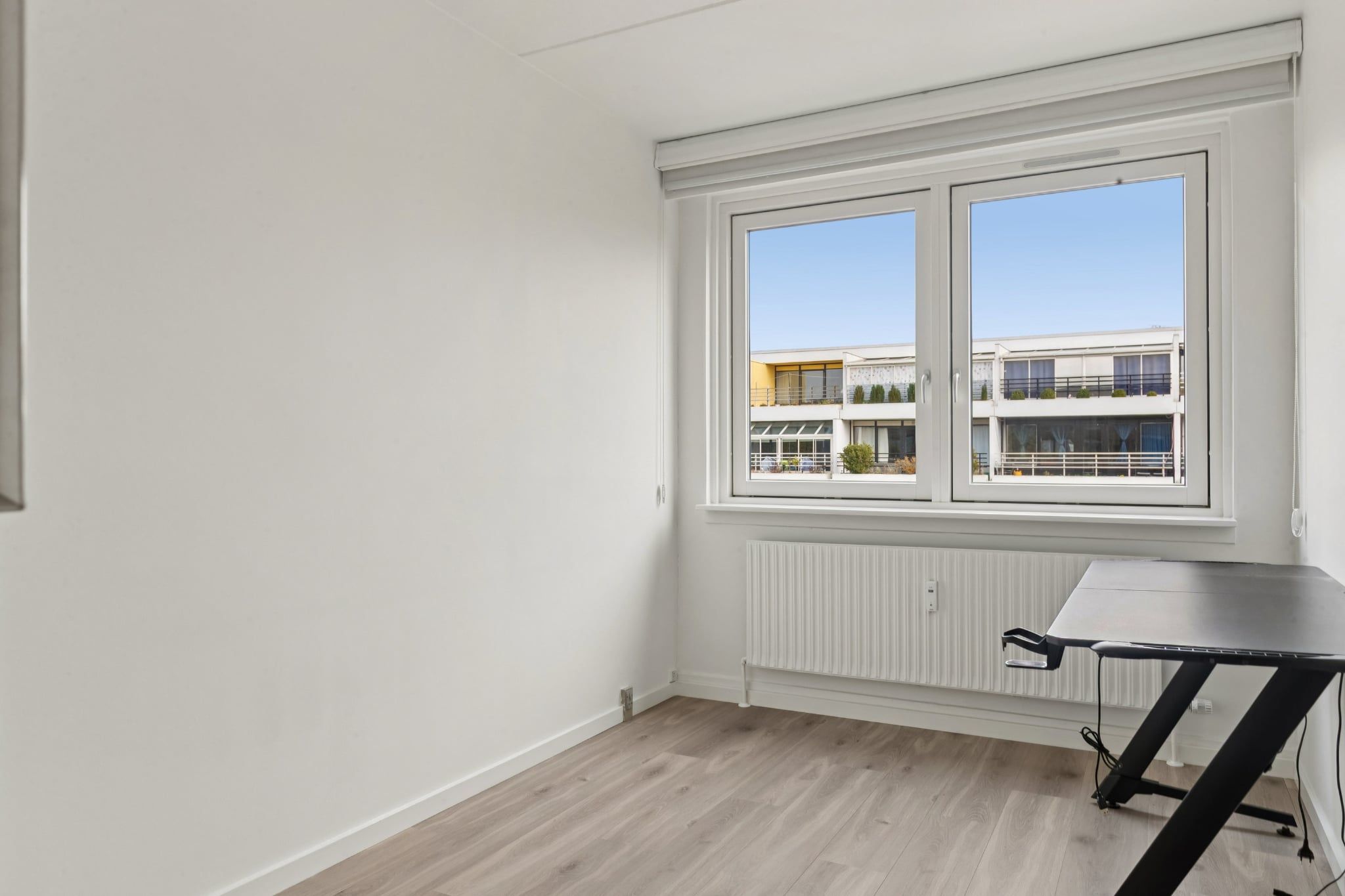 10m2 værelse i 116m2 lejlighed med 2 toiletter - ved Høje-Taastrup station og City2 
