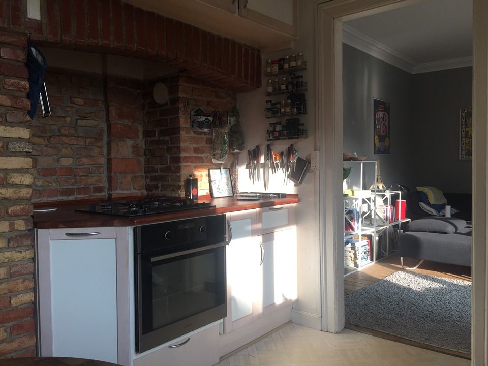 Cosy and quiet room in spacious apartment near Værnedamsvej 