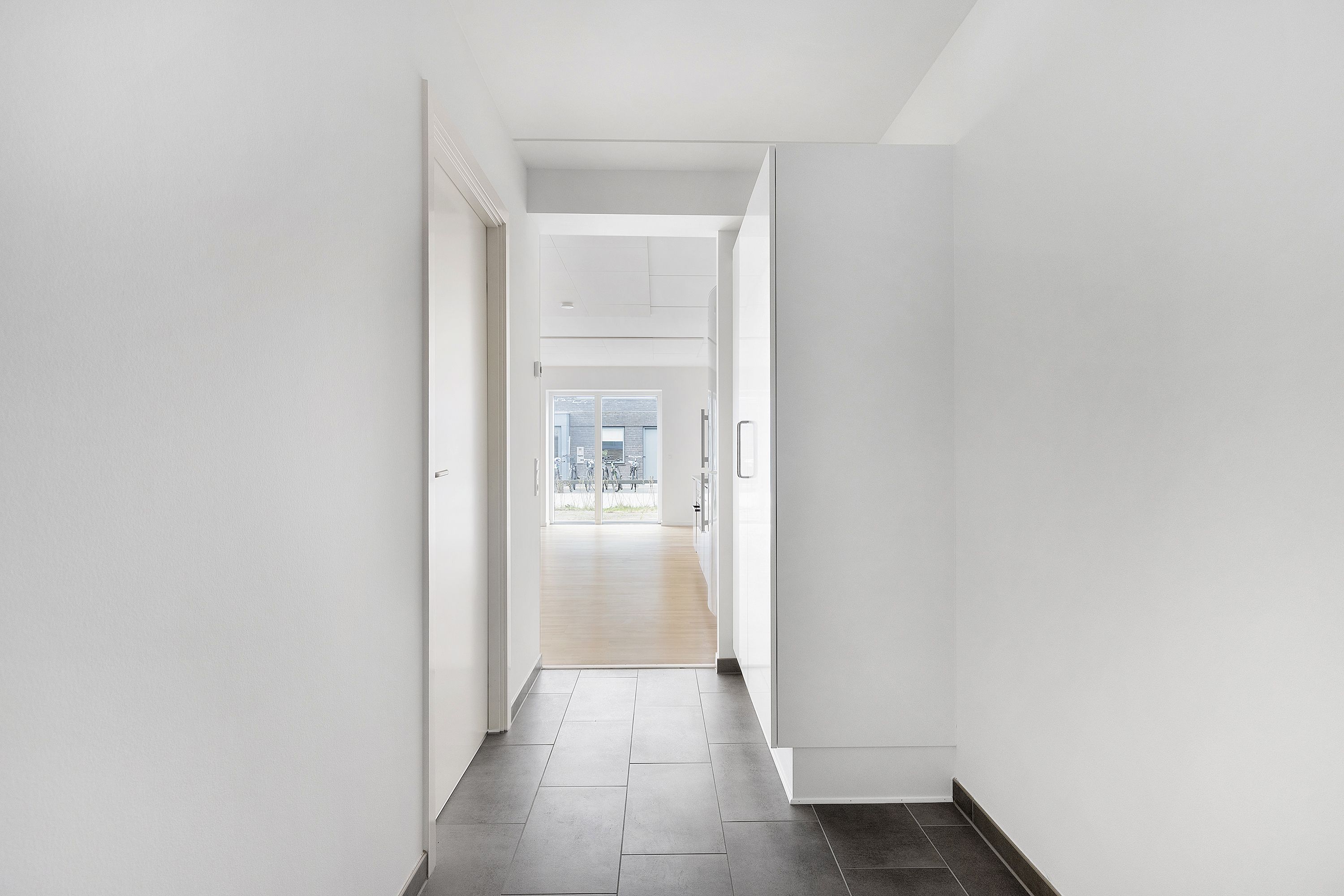 2 værelses Lejlighed på 65 m² med egen indgang og terrasse