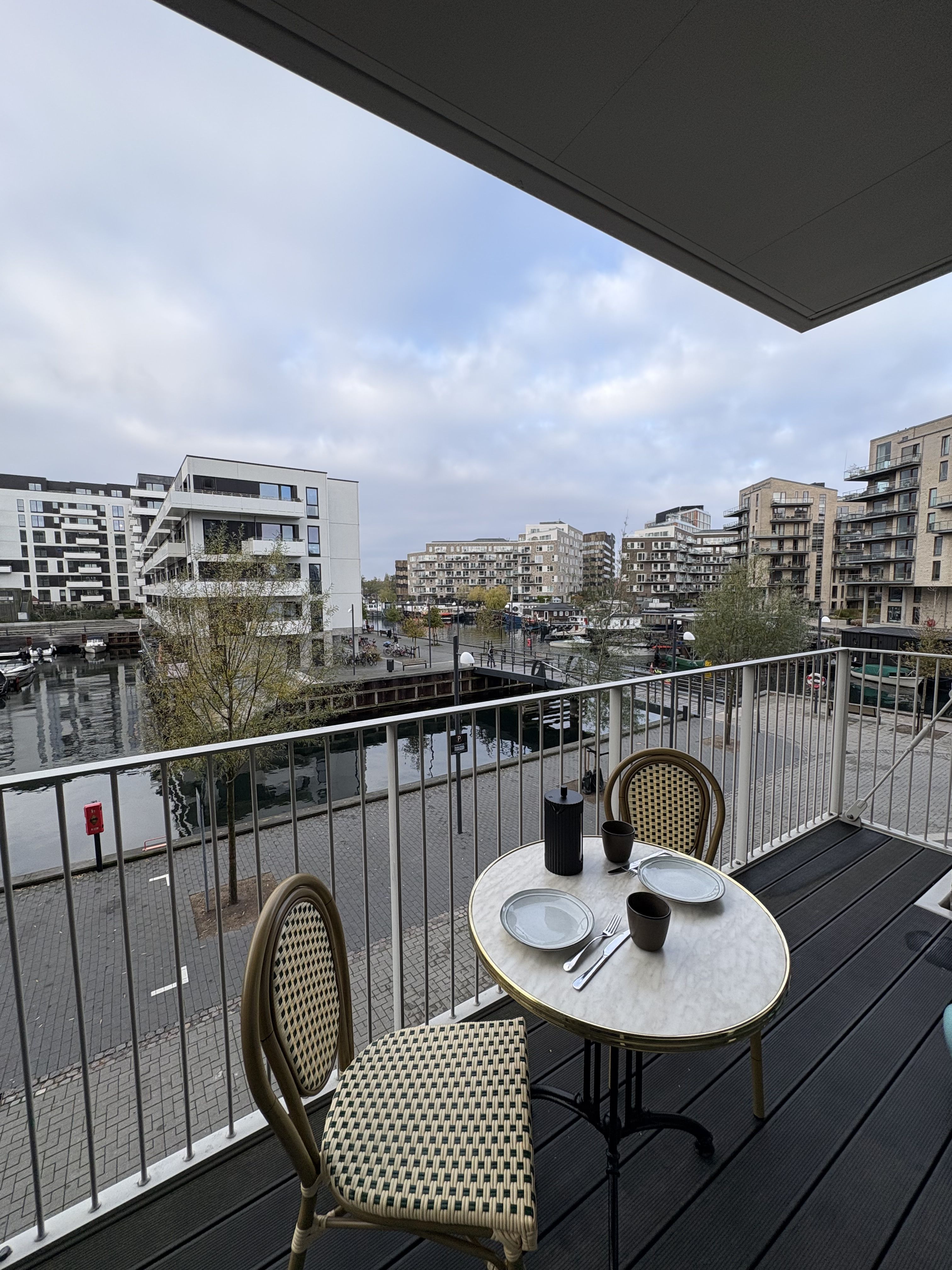     Exclusive furnished waterfront apartment – large terrace & harbour 