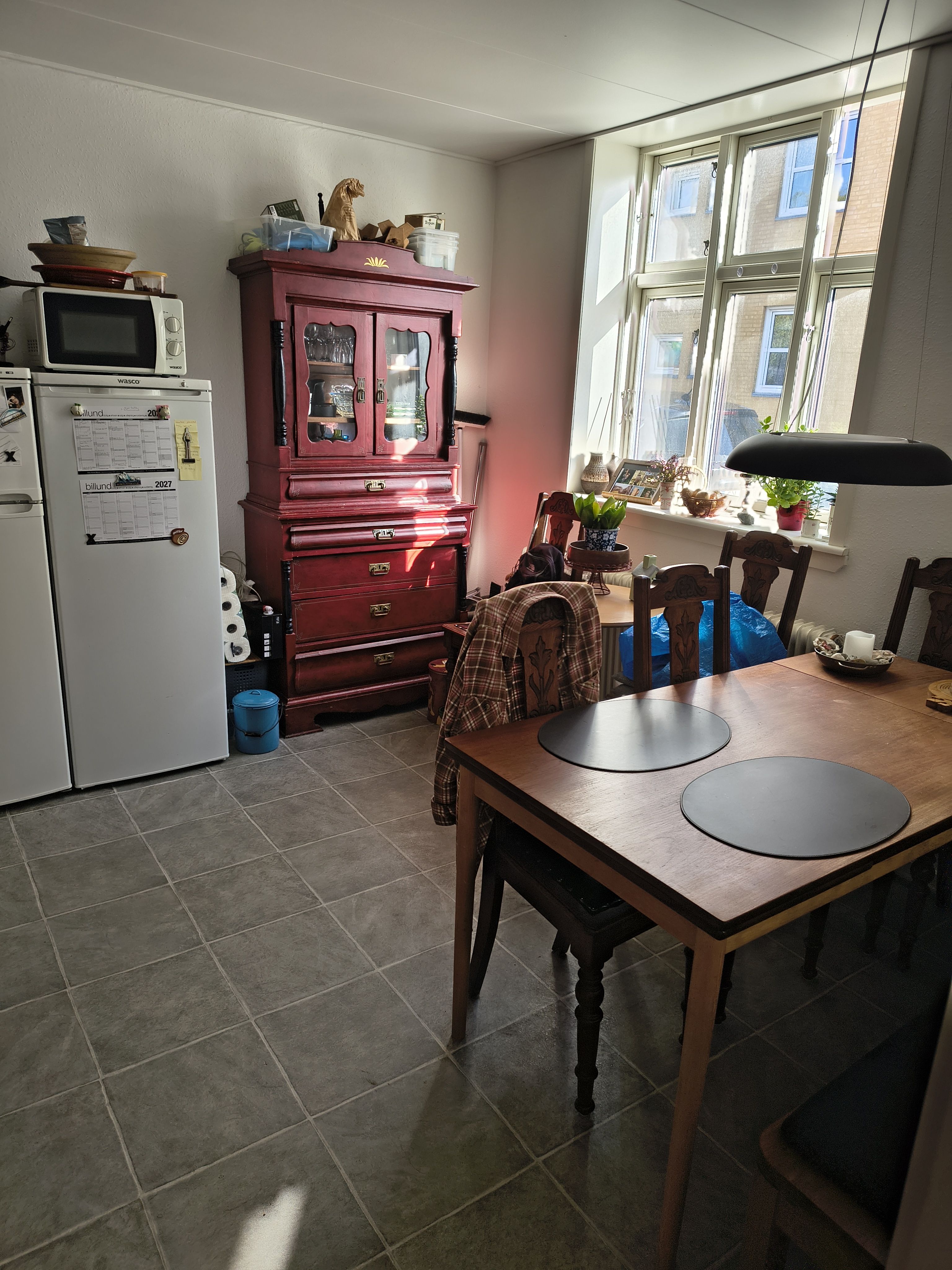 Hyggelig lille 2. værelses stuelejlighed indenfor voldene. 