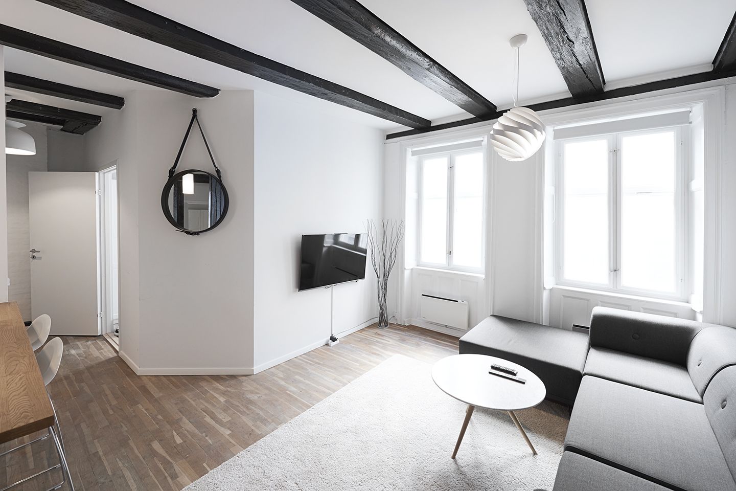 Charming 2-BR apartment in the city center