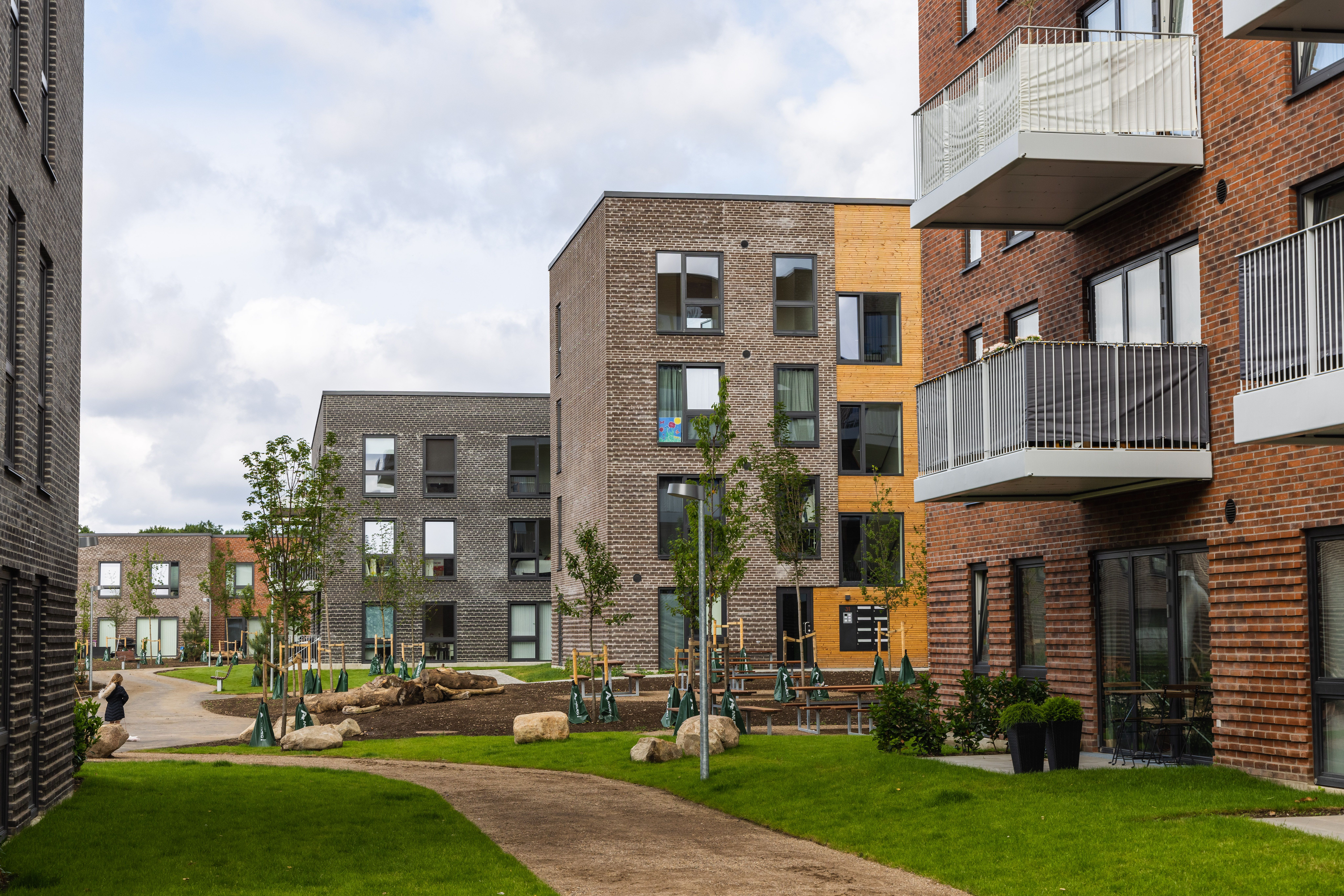3 værelses lejlighed med stort køkken og udgang til vestvendt terrasse