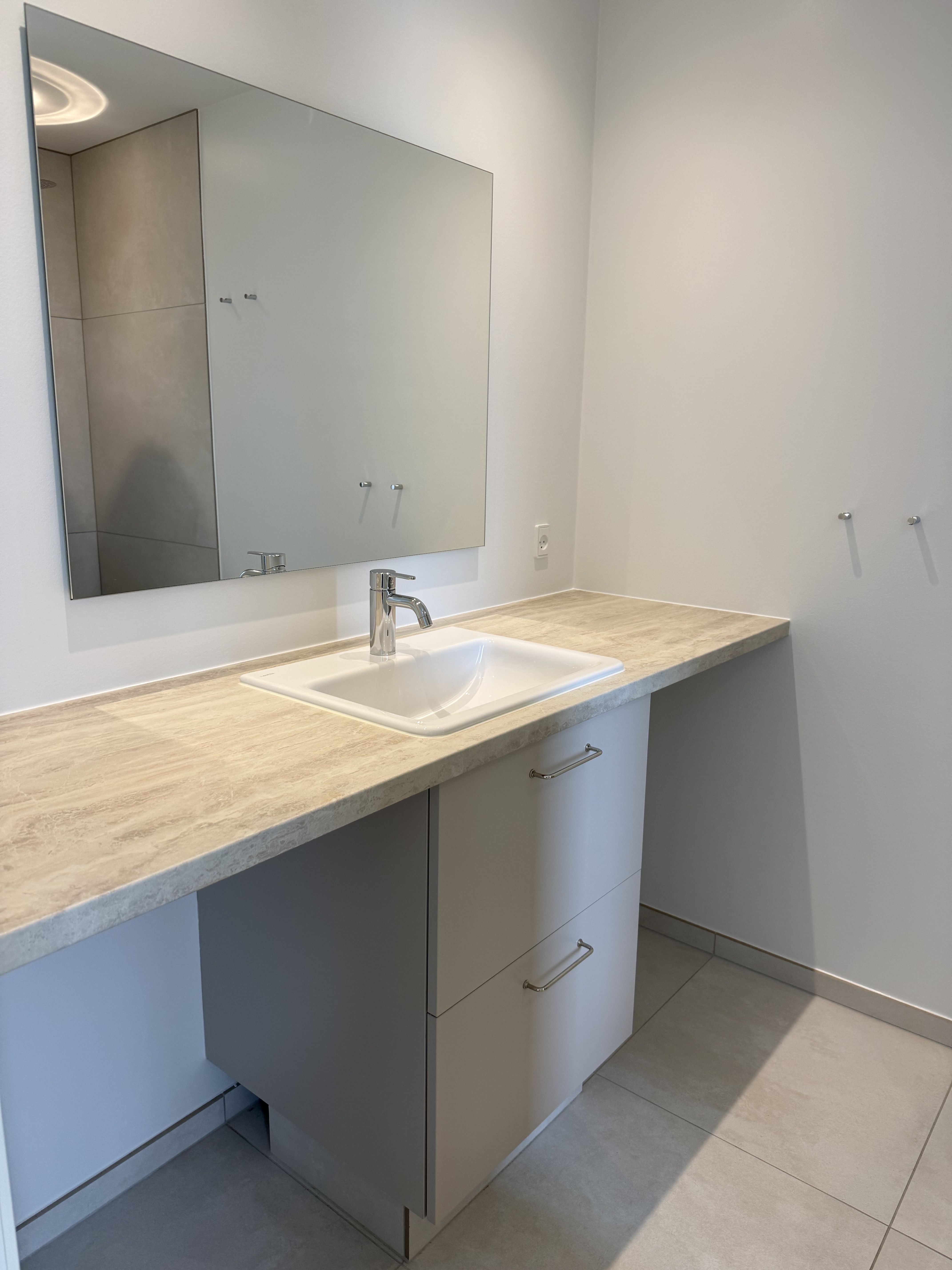 Ny og moderne lejlighed central i Borup 