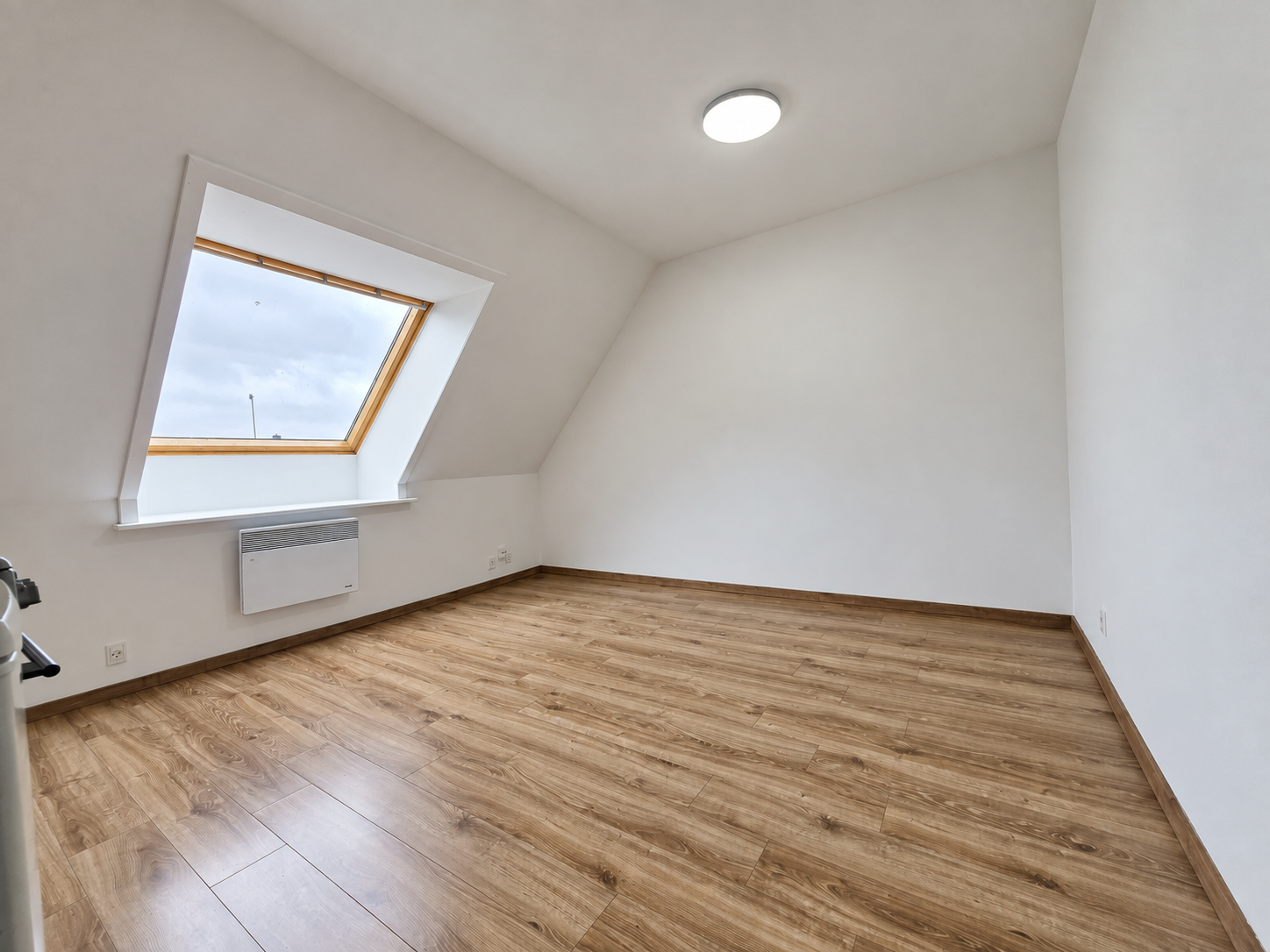 🏠 1-VÆRELSES LEJLIGHED TIL LEJE 