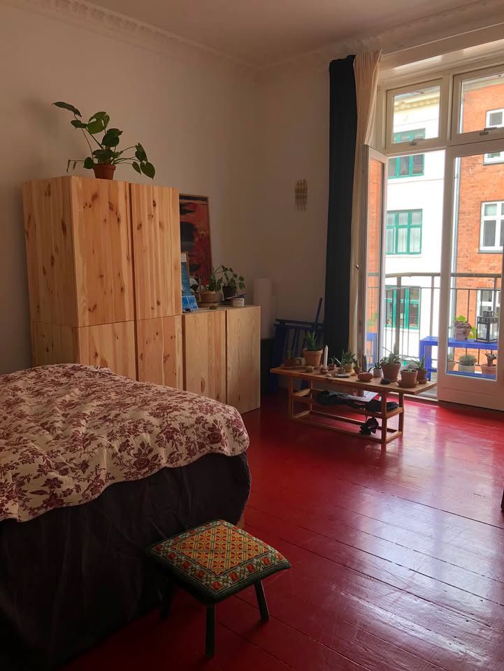 1-3 months short term rental