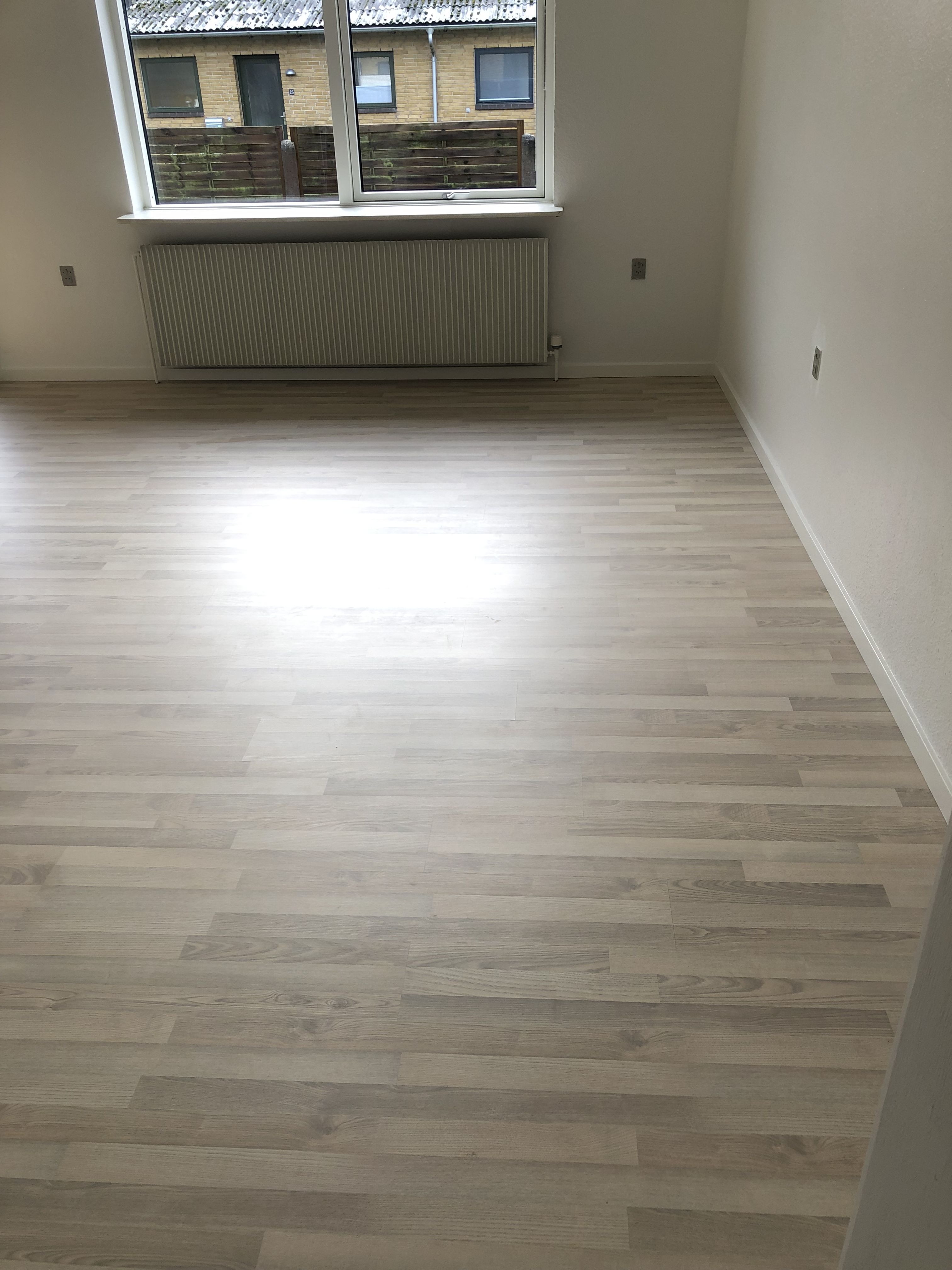 2-værelses i stueplan med egen terrasse