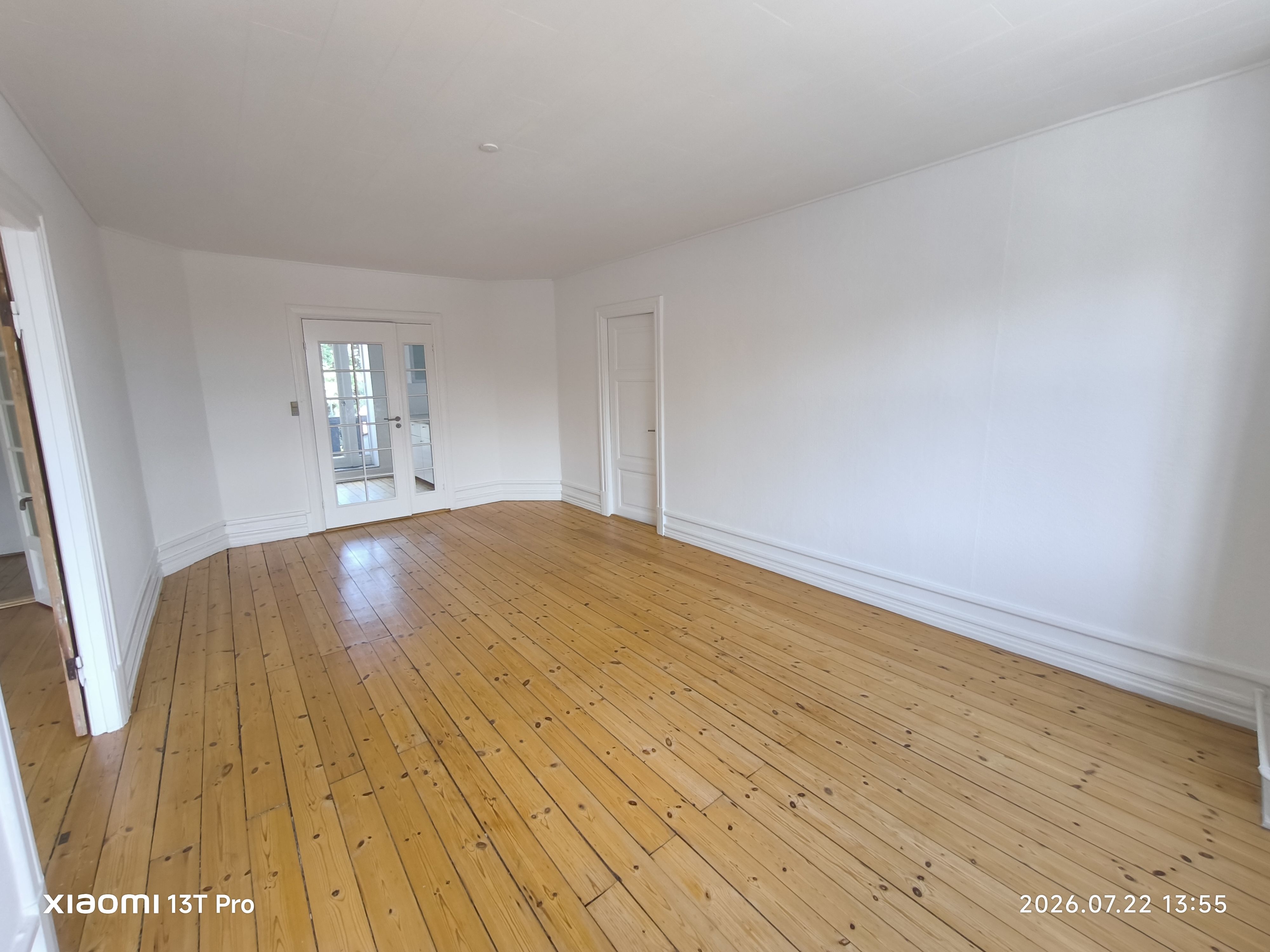 Stor, lys 2. sals lejlighed på 110 m² 