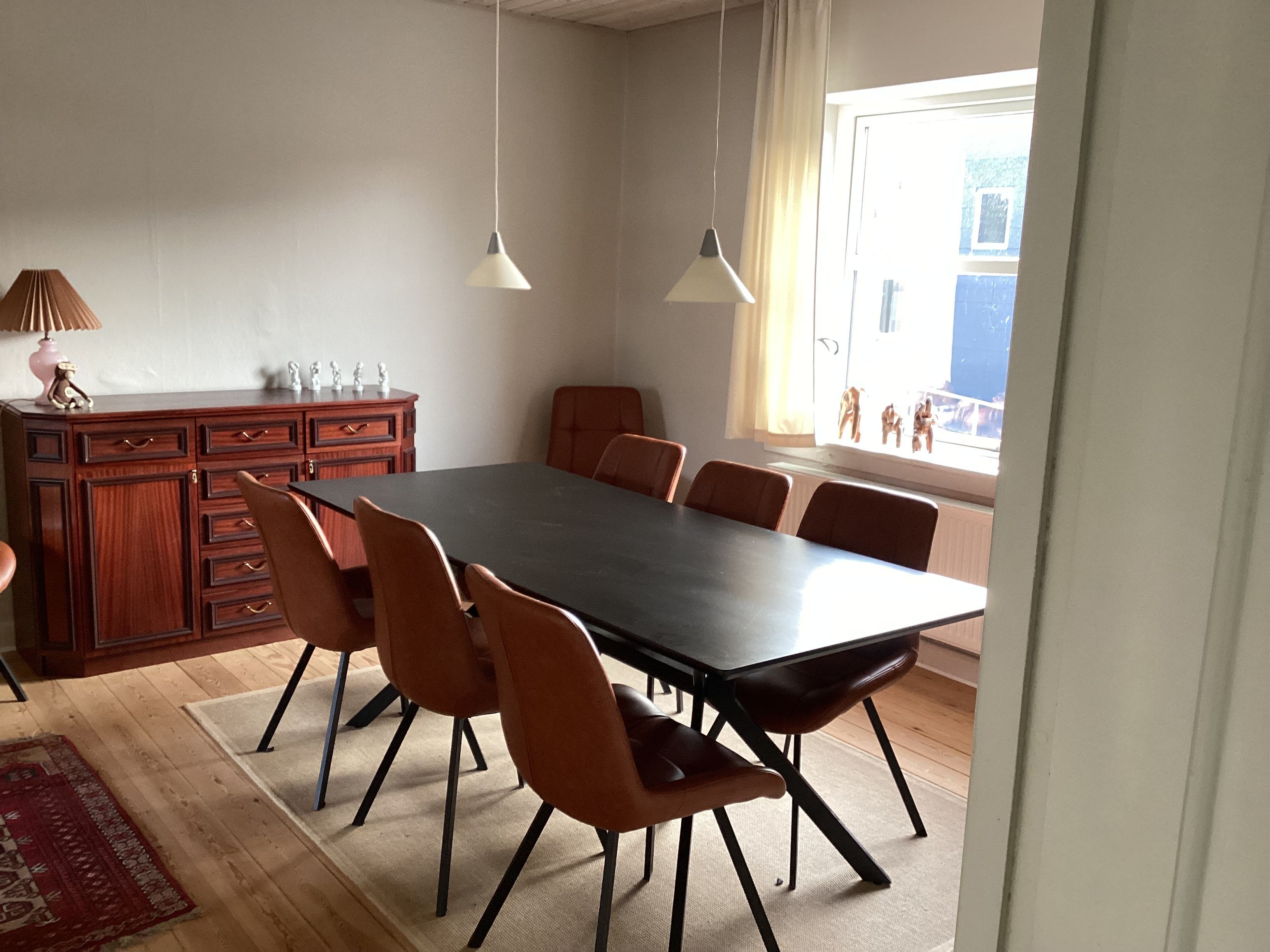 Fin 5 værelses lejlighed i hjertet af Gråsten. 