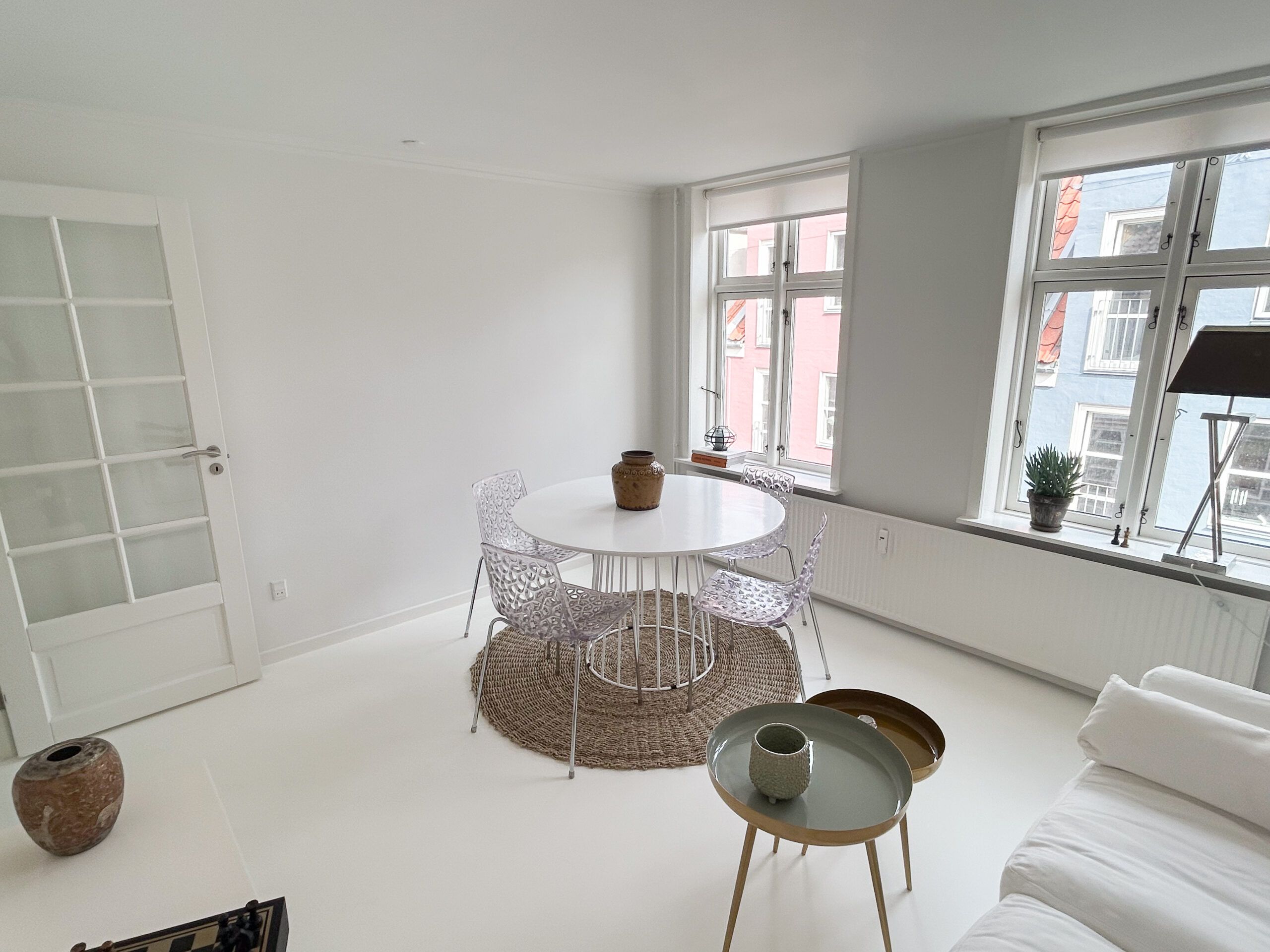 Nyrenoveret 2-værelses lejlighed midt i Aalborg