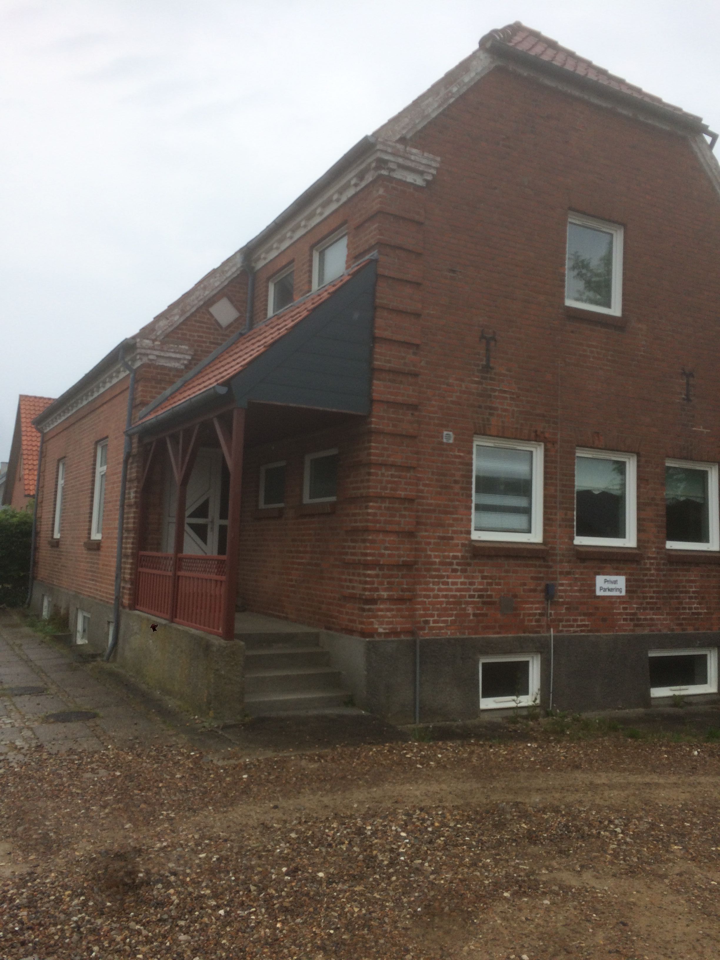 stort hus med mange mugligheder